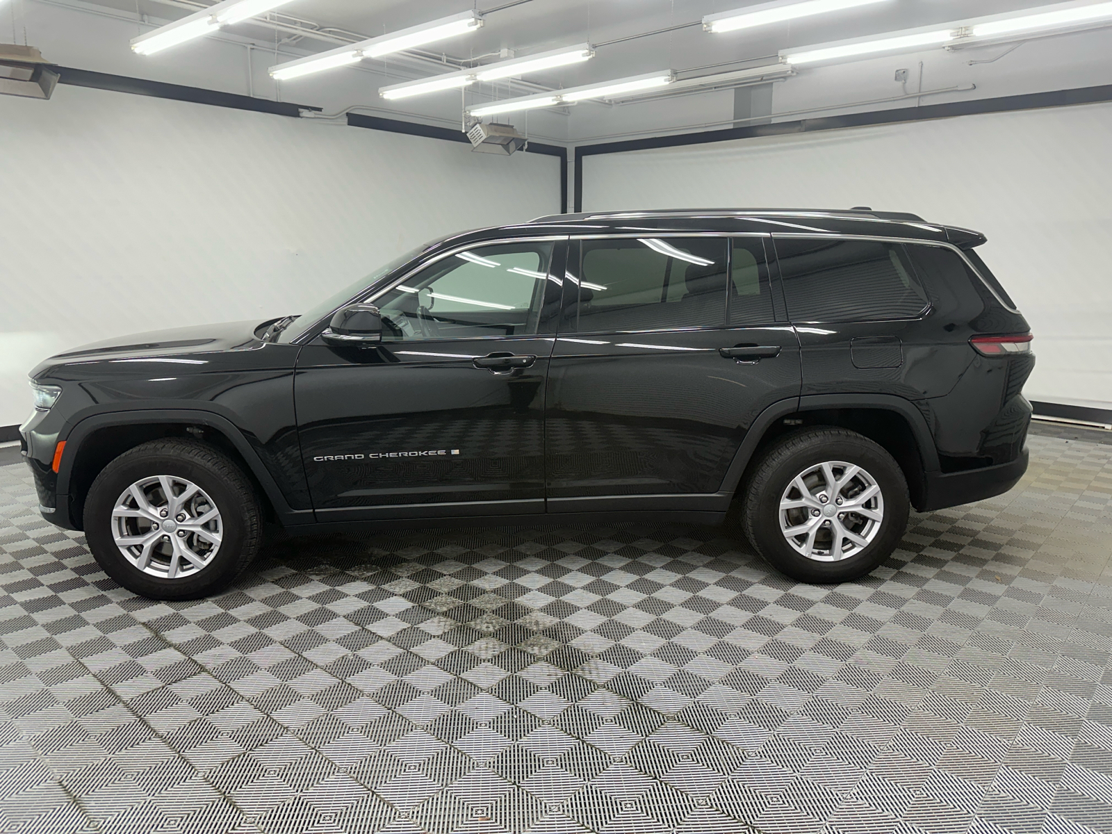 2022 Jeep Grand Cherokee L Limited 2