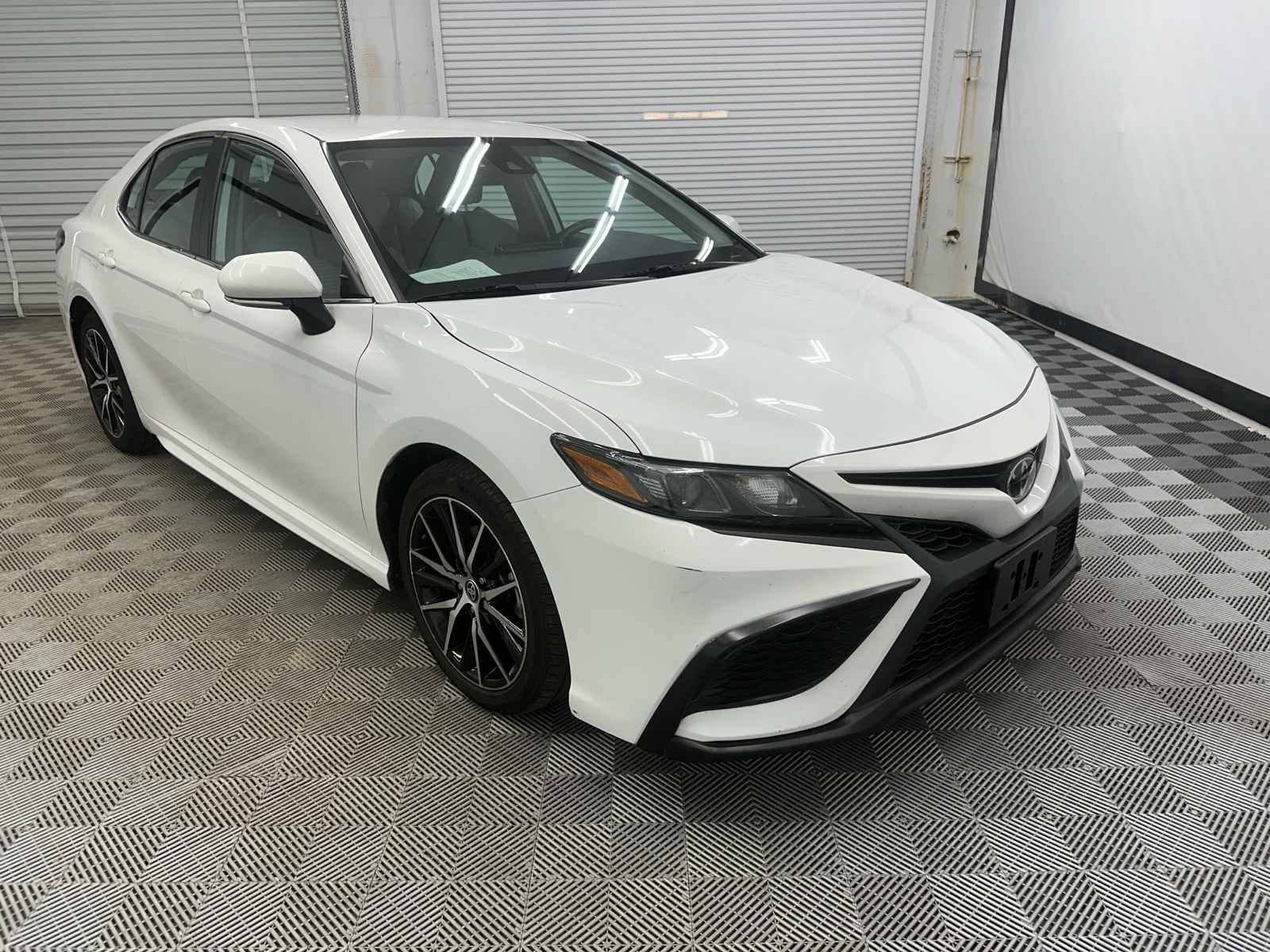 2022 Toyota Camry SE 7