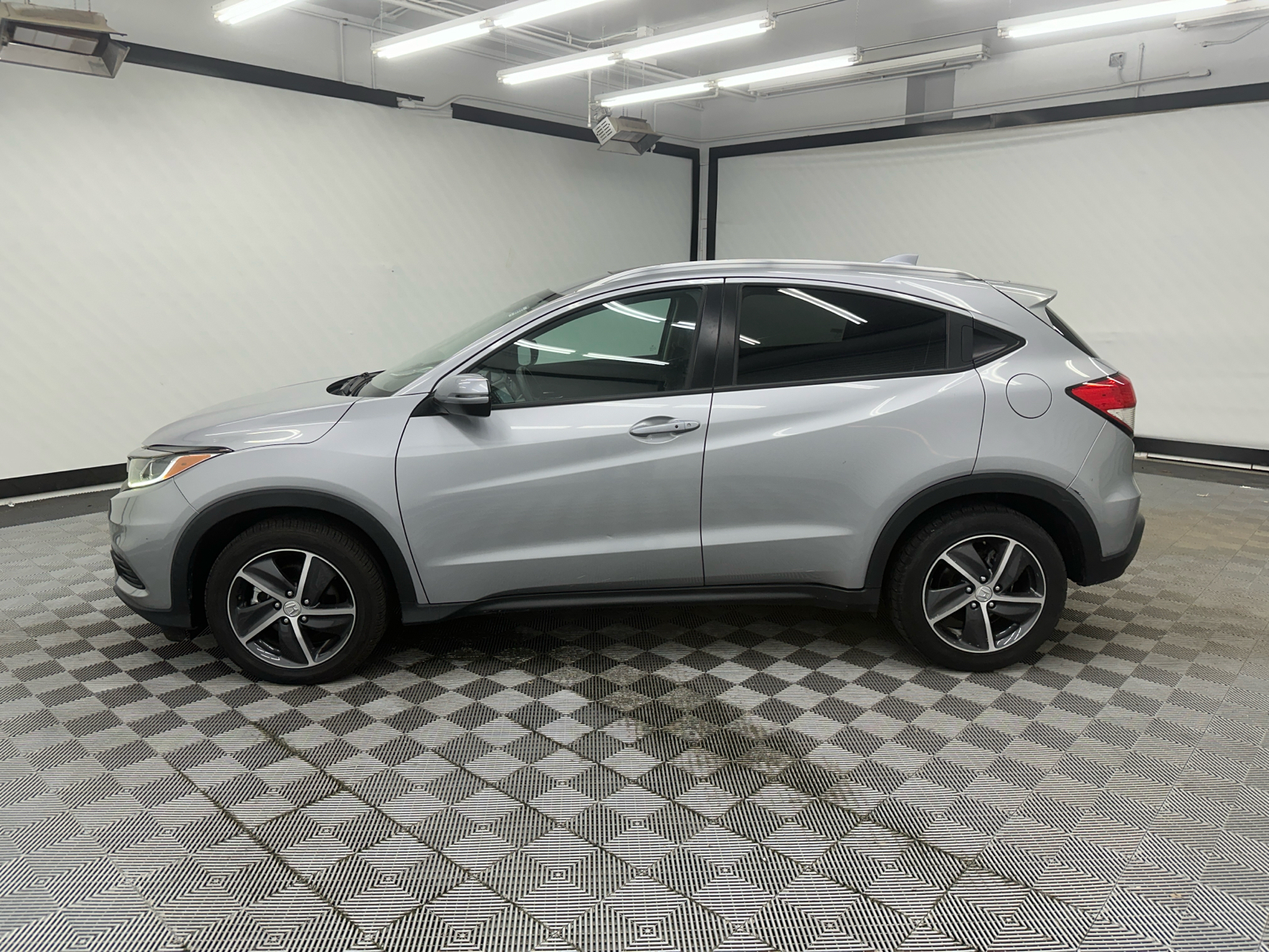 2022 Honda HR-V EX 2