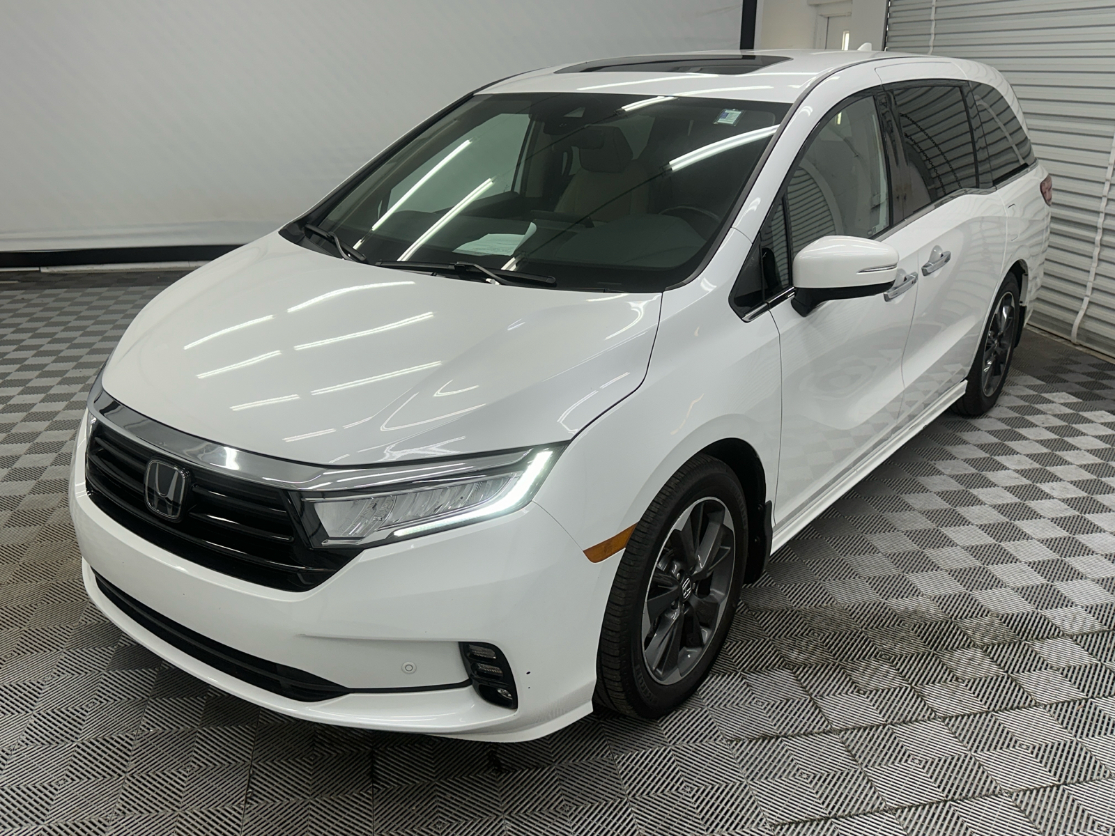 2022 Honda Odyssey Elite 1