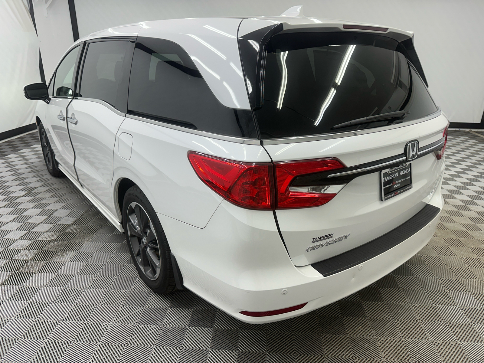 2022 Honda Odyssey Elite 3