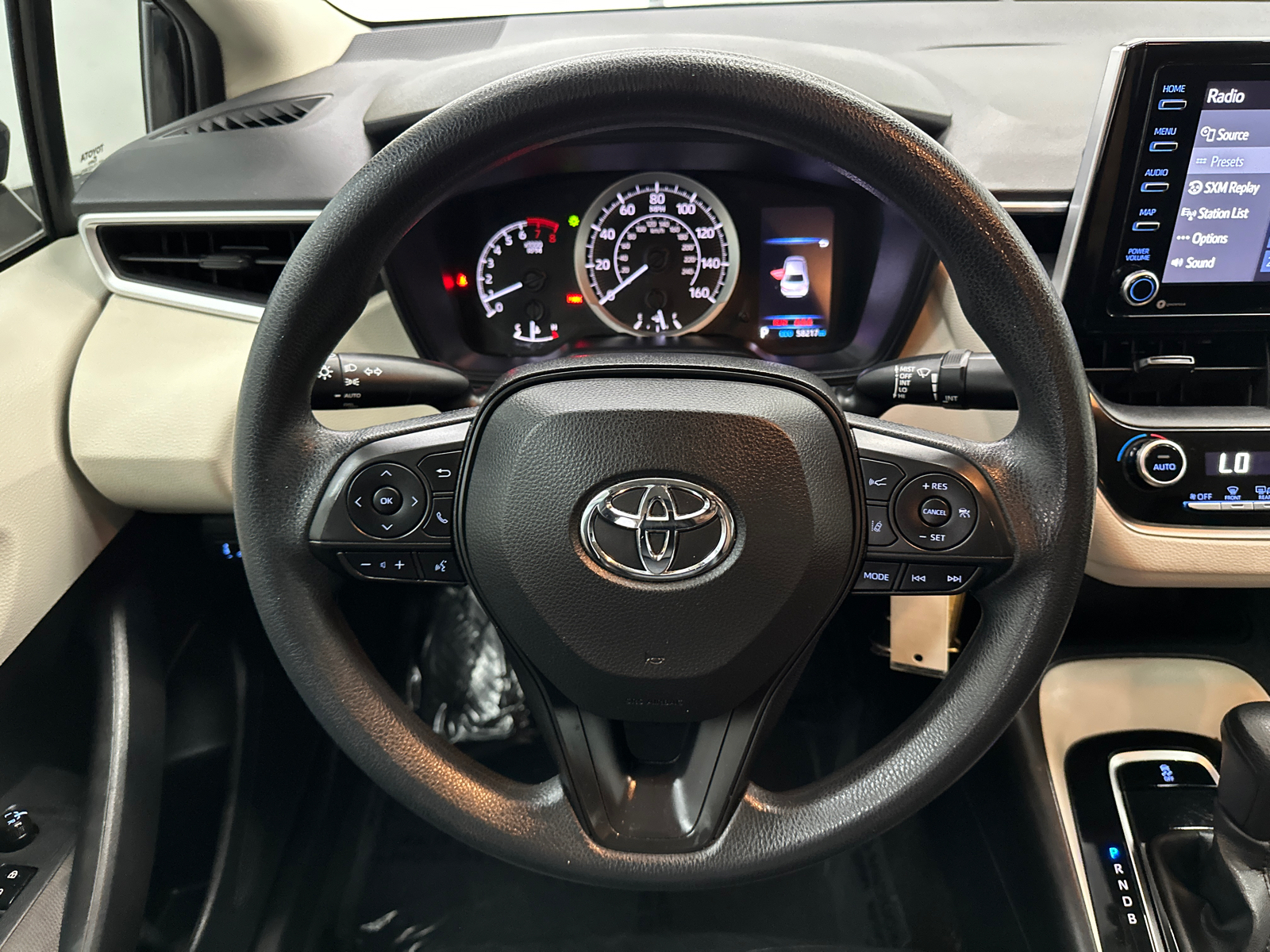 2021 Toyota Corolla LE 22