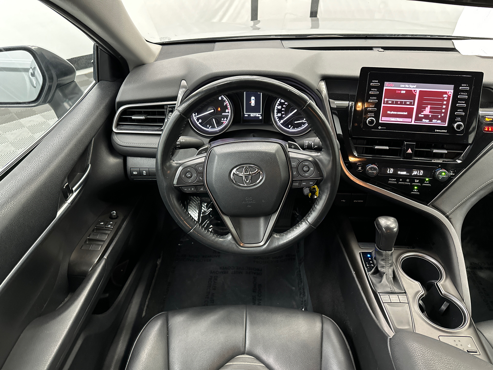 2022 Toyota Camry SE 22