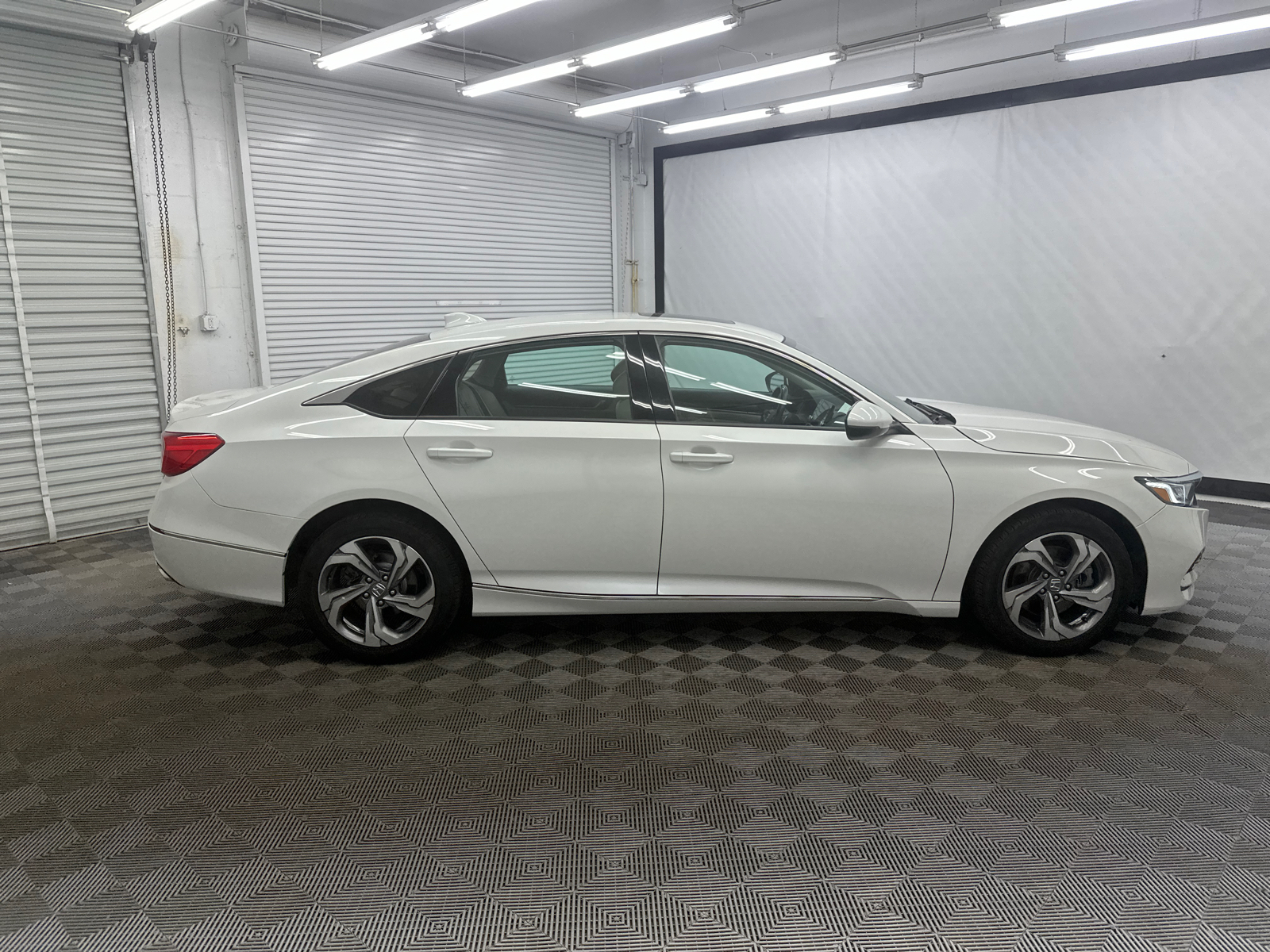 2018 Honda Accord EX-L 2.0T 6