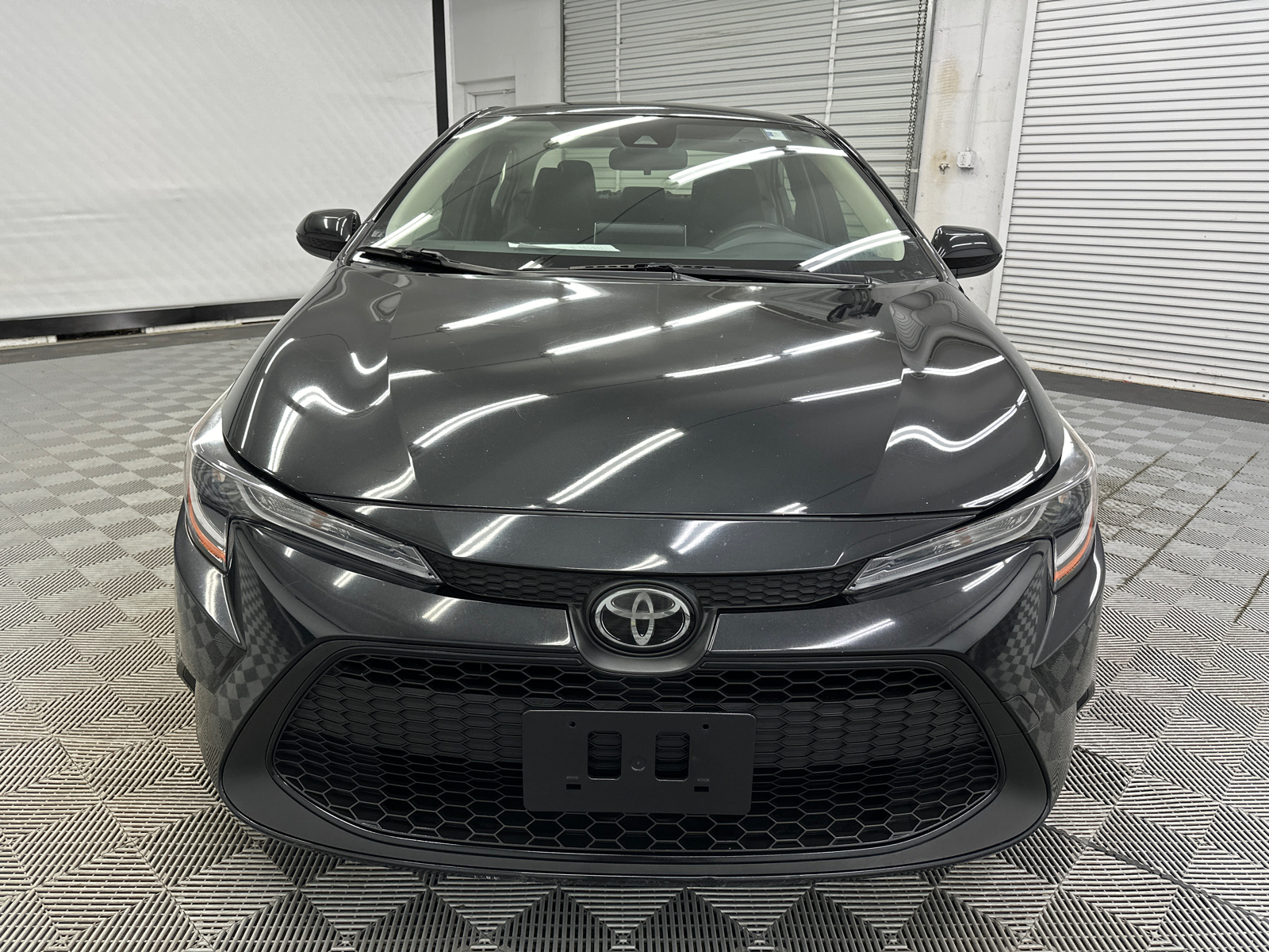 2020 Toyota Corolla LE 8