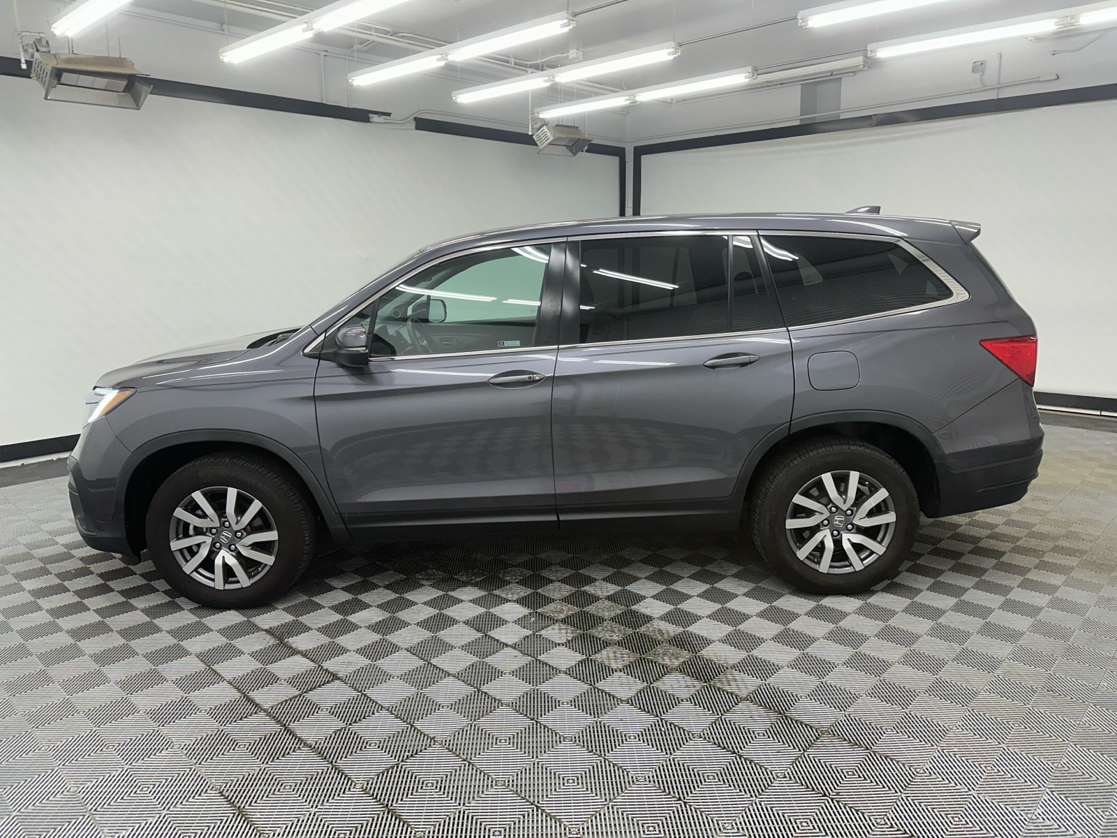 2020 Honda Pilot EX 2