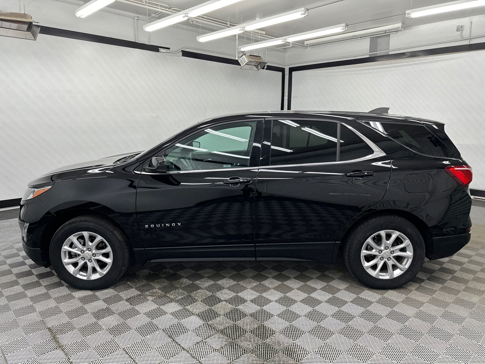 2019 Chevrolet Equinox LT 2