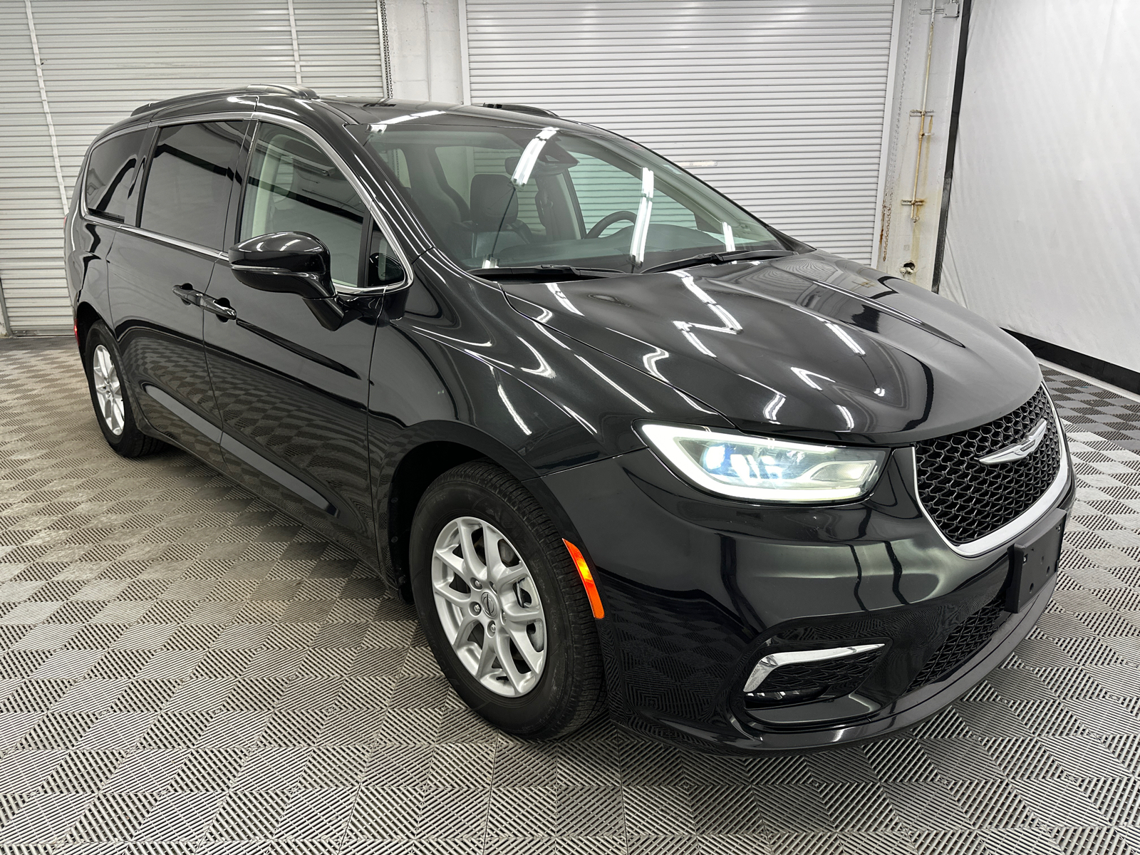 2022 Chrysler Pacifica Touring L 7