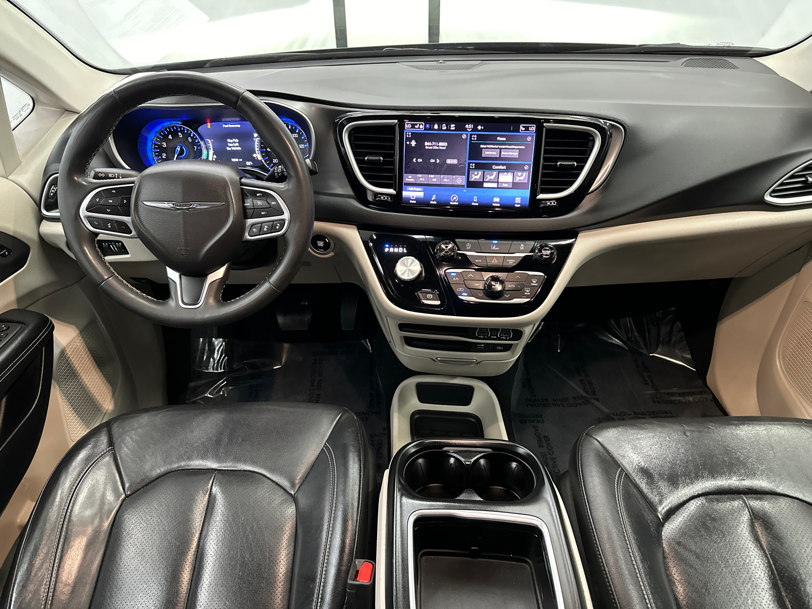 2022 Chrysler Pacifica Touring L 25