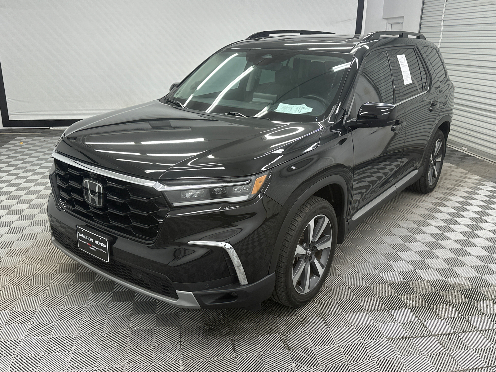 2023 Honda Pilot Elite 1