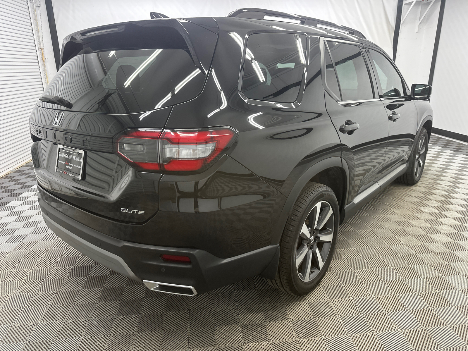 2023 Honda Pilot Elite 5