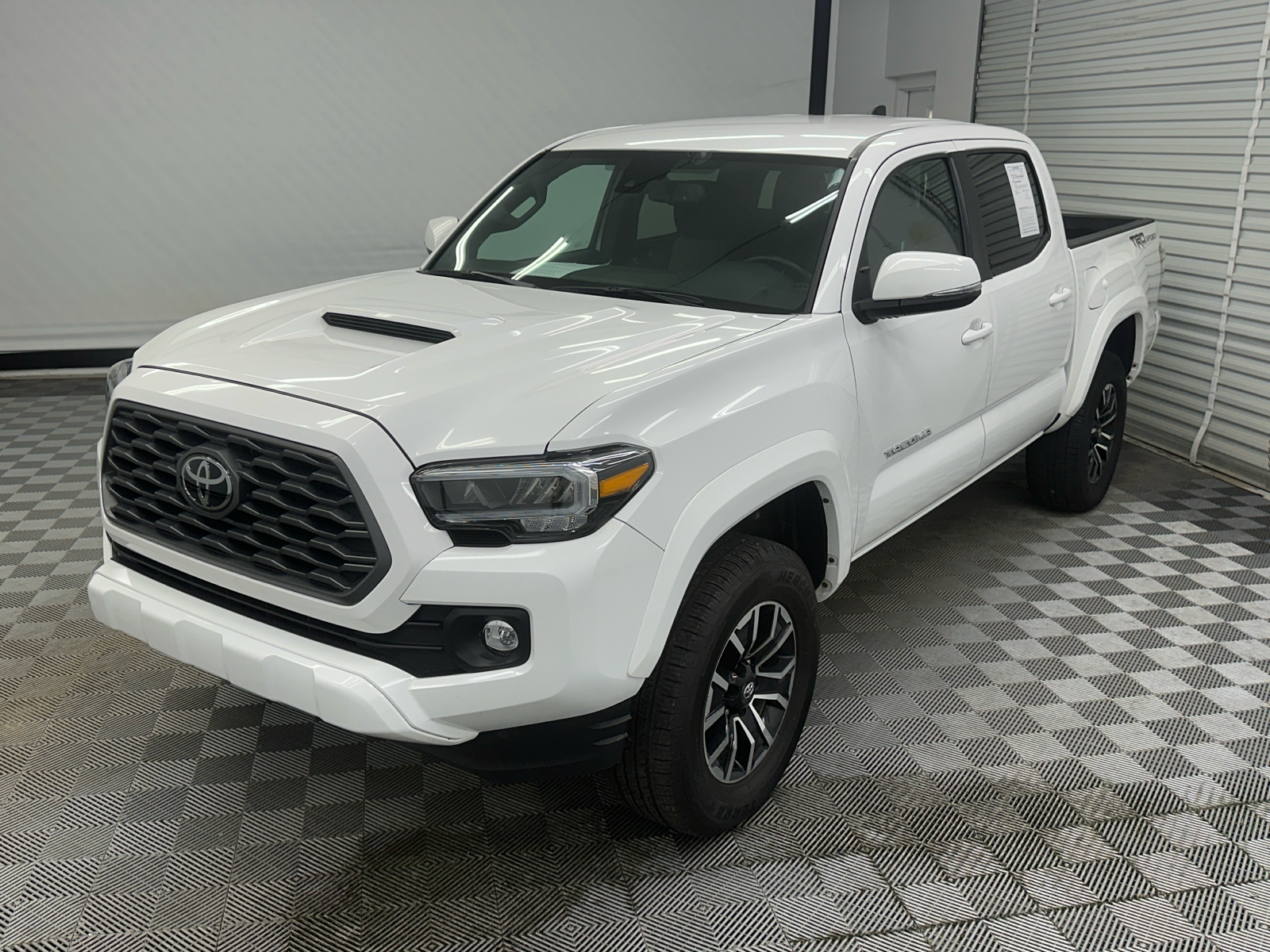 2023 Toyota Tacoma TRD Sport 1