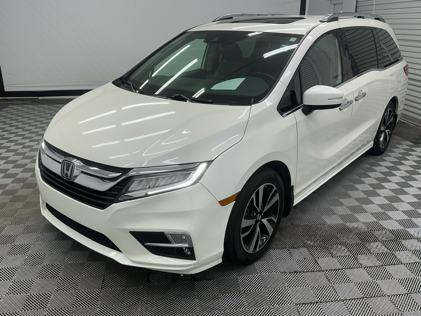 2019 Honda Odyssey Elite 1