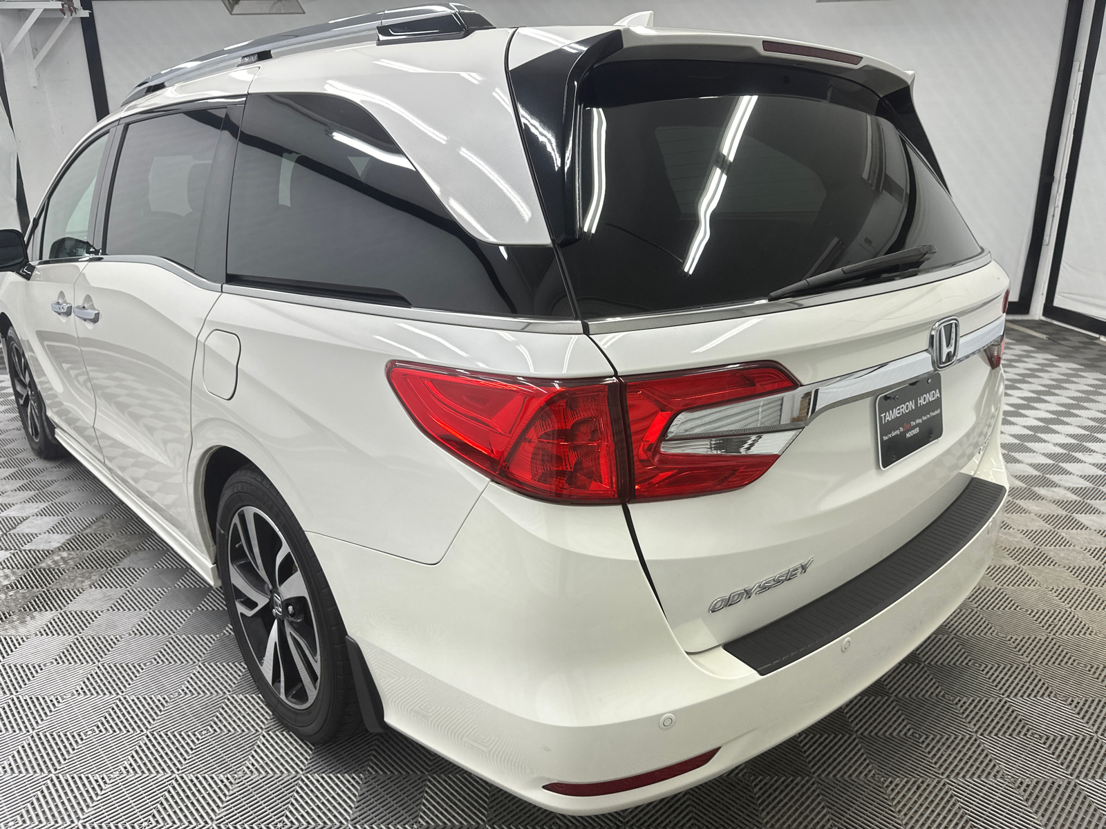 2019 Honda Odyssey Elite 3