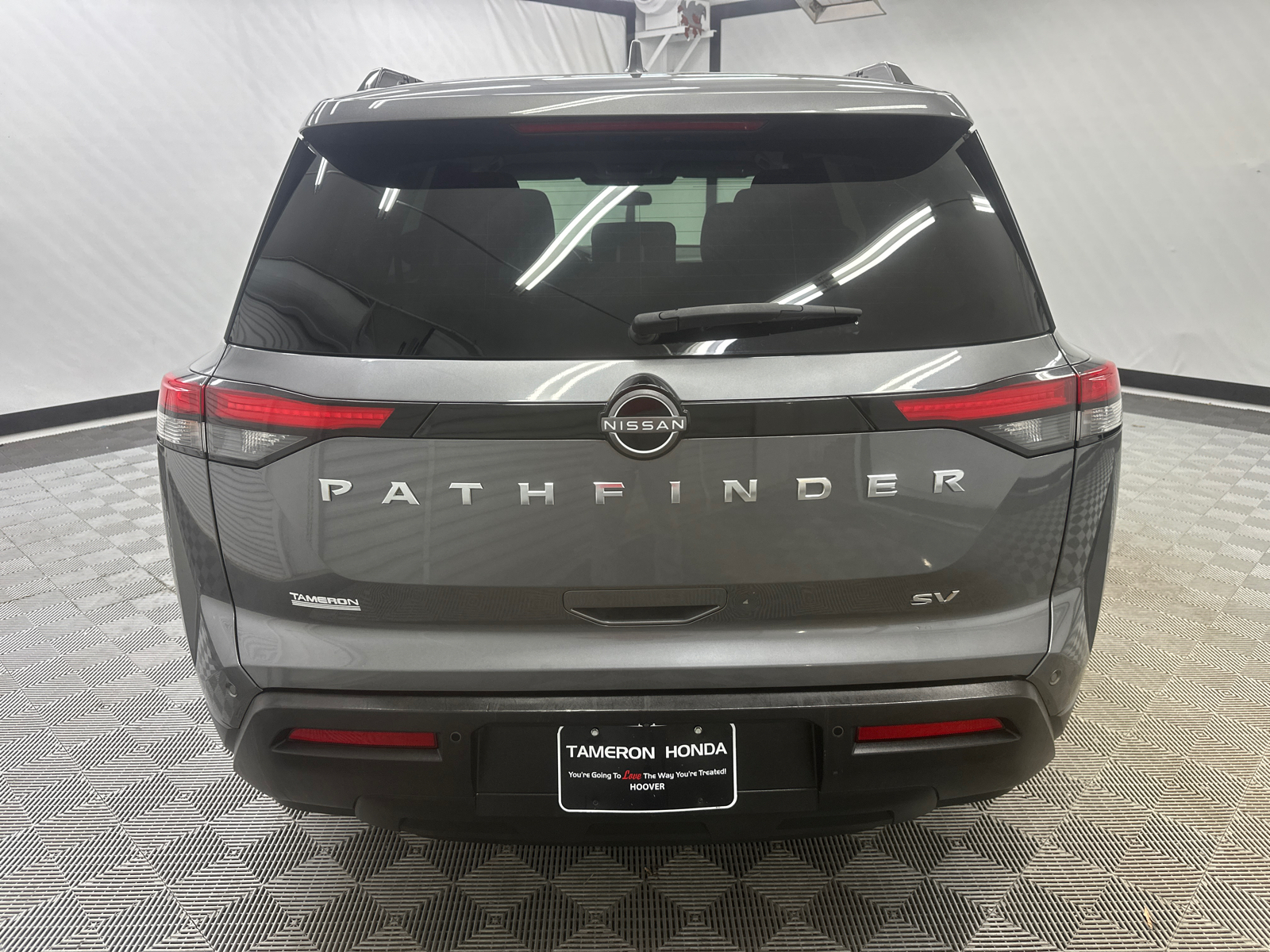 2022 Nissan Pathfinder SV 4