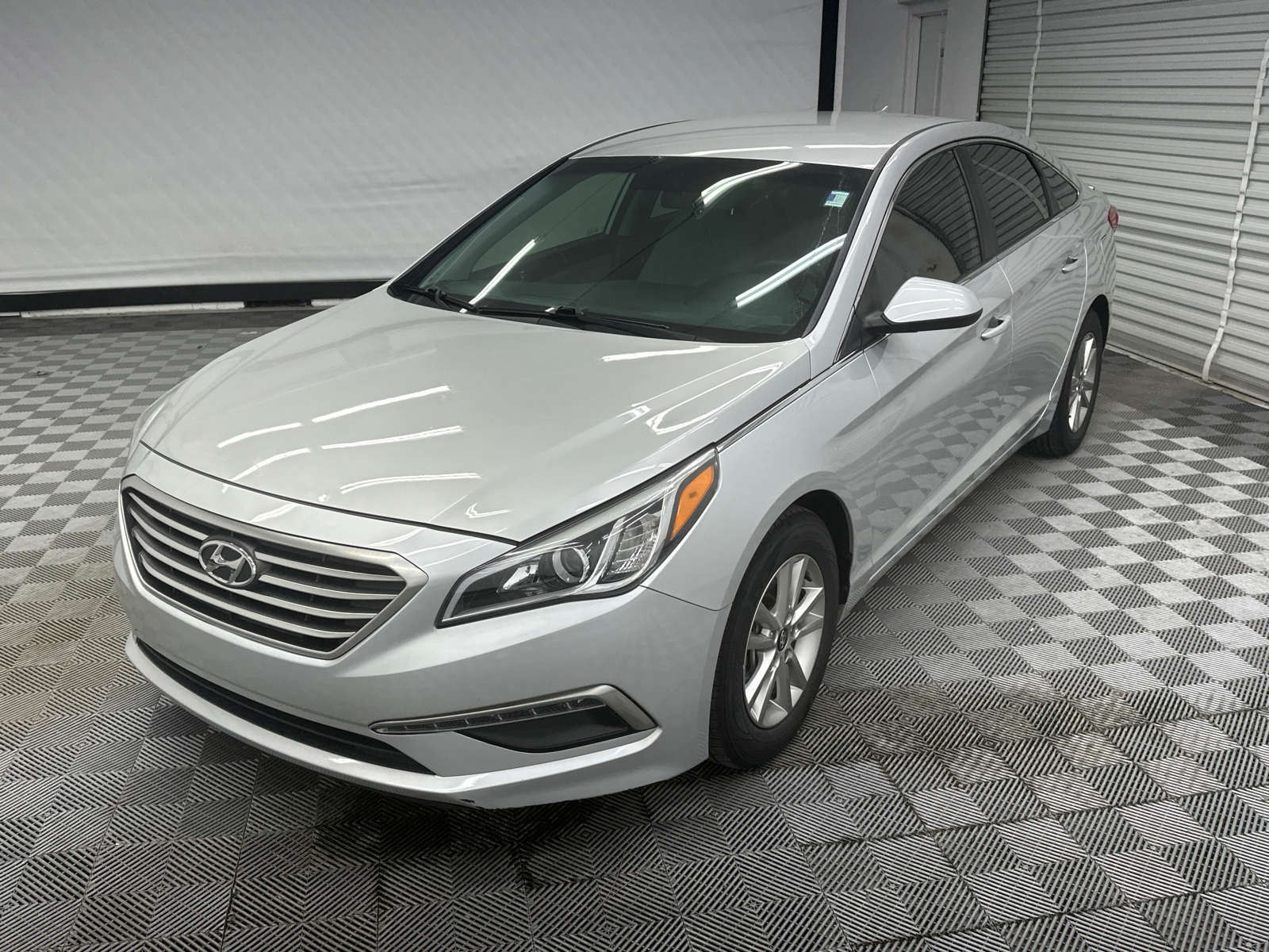 2015 Hyundai Sonata SE 1