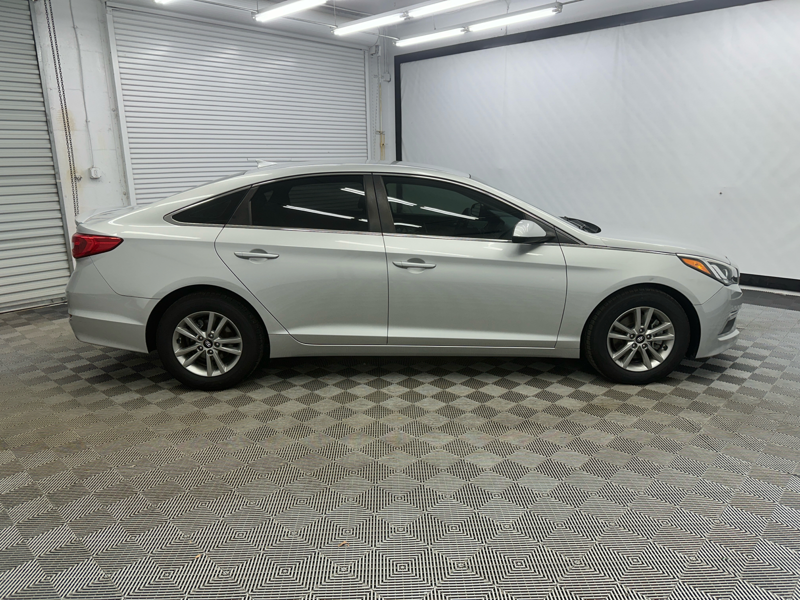 2015 Hyundai Sonata SE 6