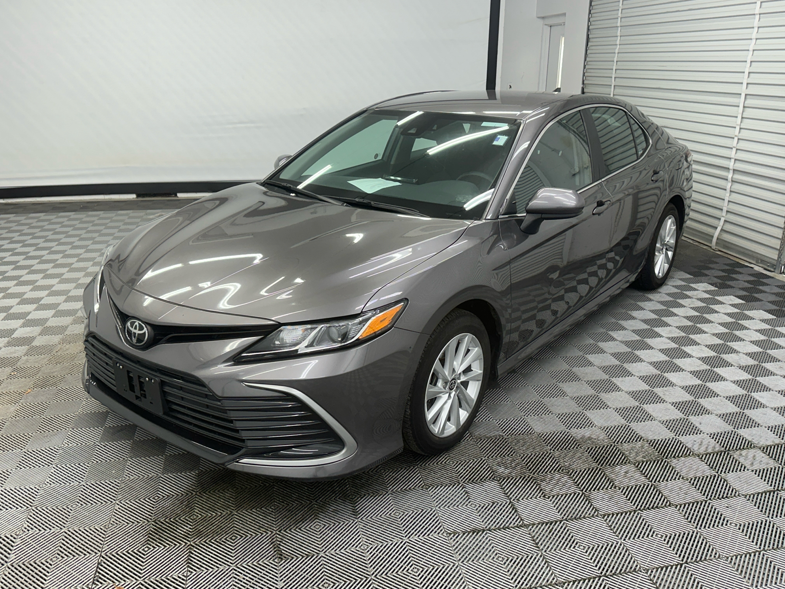 2021 Toyota Camry LE 1