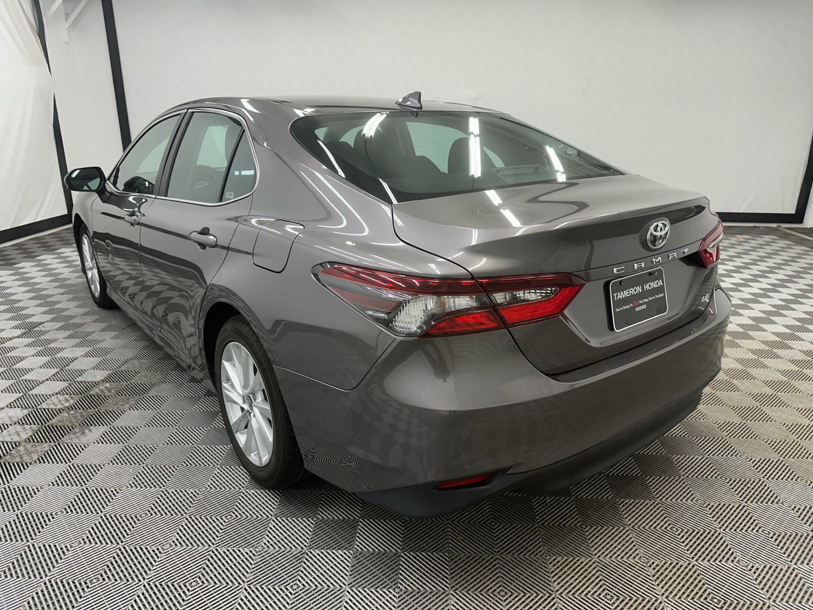 2021 Toyota Camry LE 3