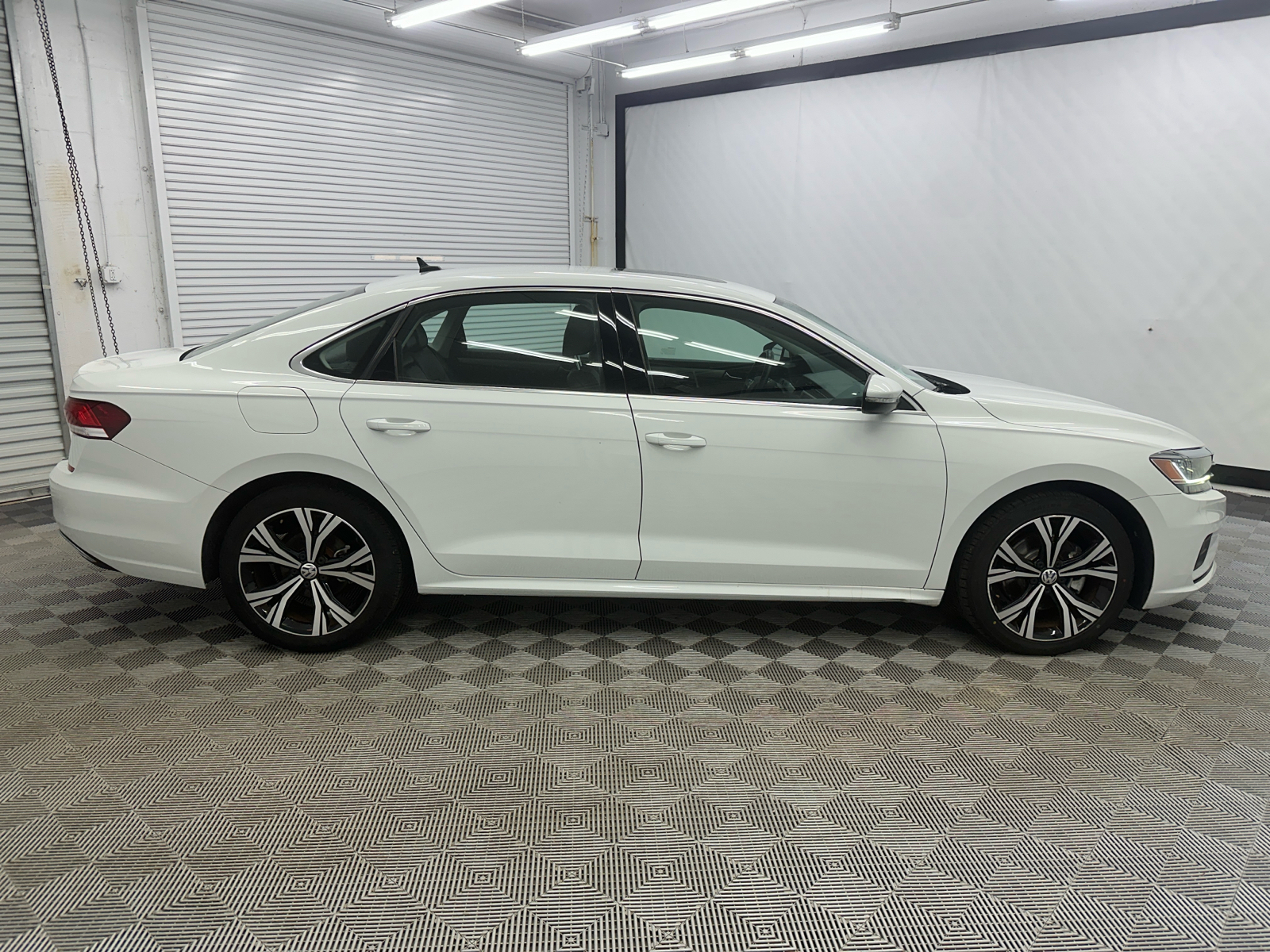 2022 Volkswagen Passat 2.0T SE 6