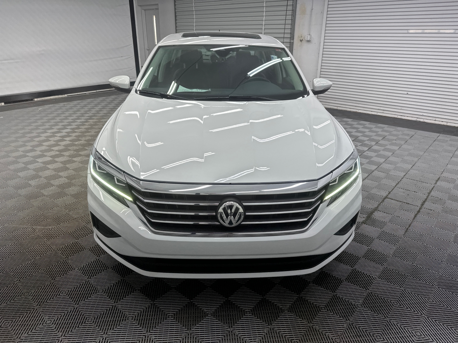 2022 Volkswagen Passat 2.0T SE 8