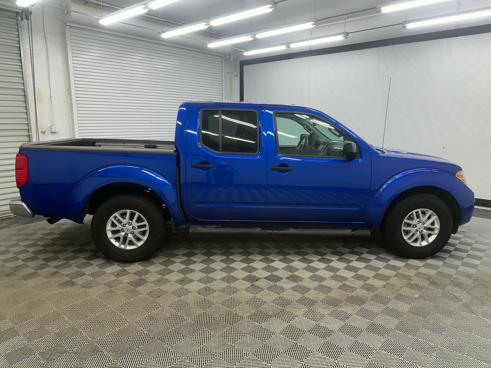 2015 Nissan Frontier SV 6