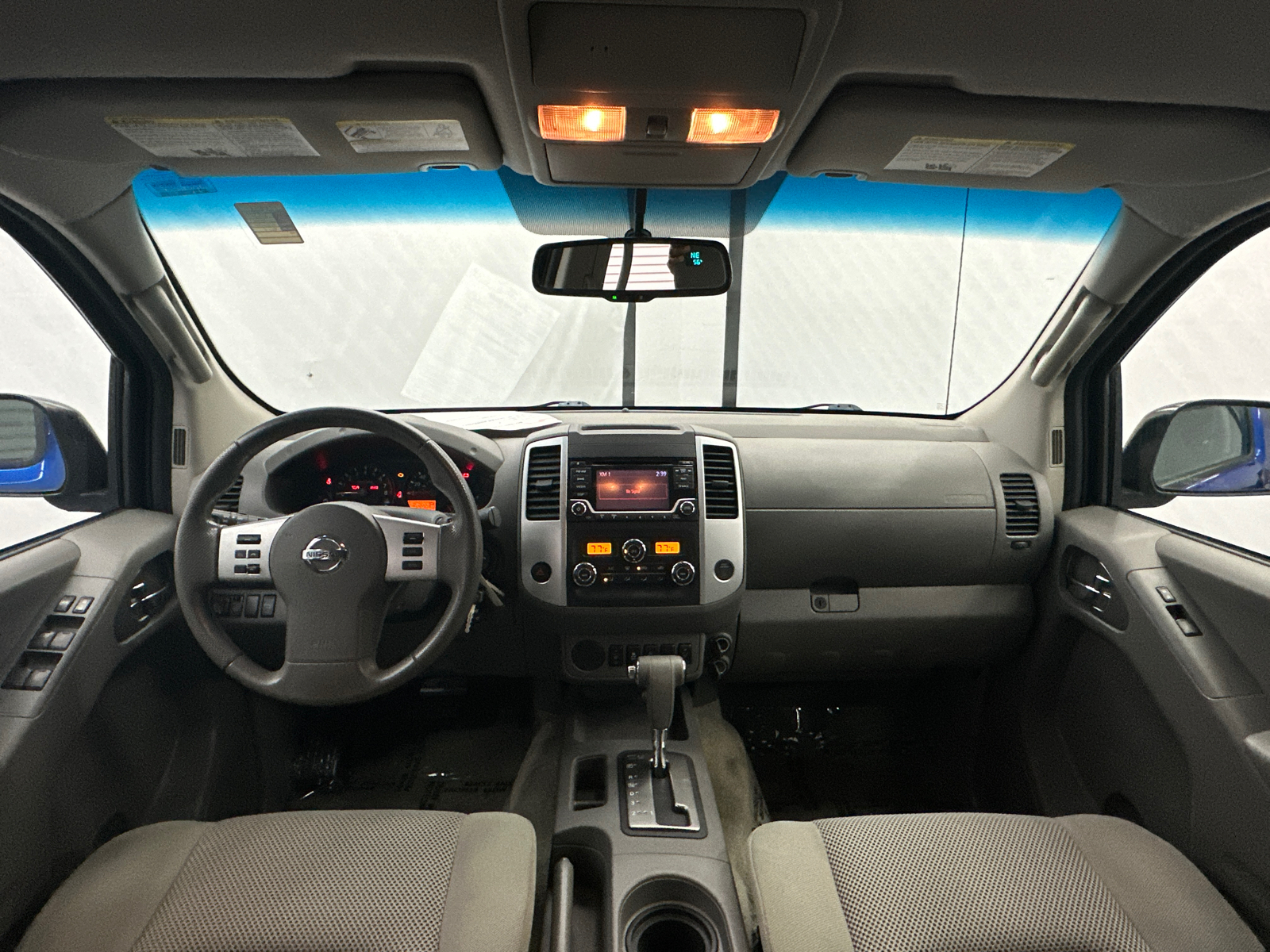 2015 Nissan Frontier SV 22