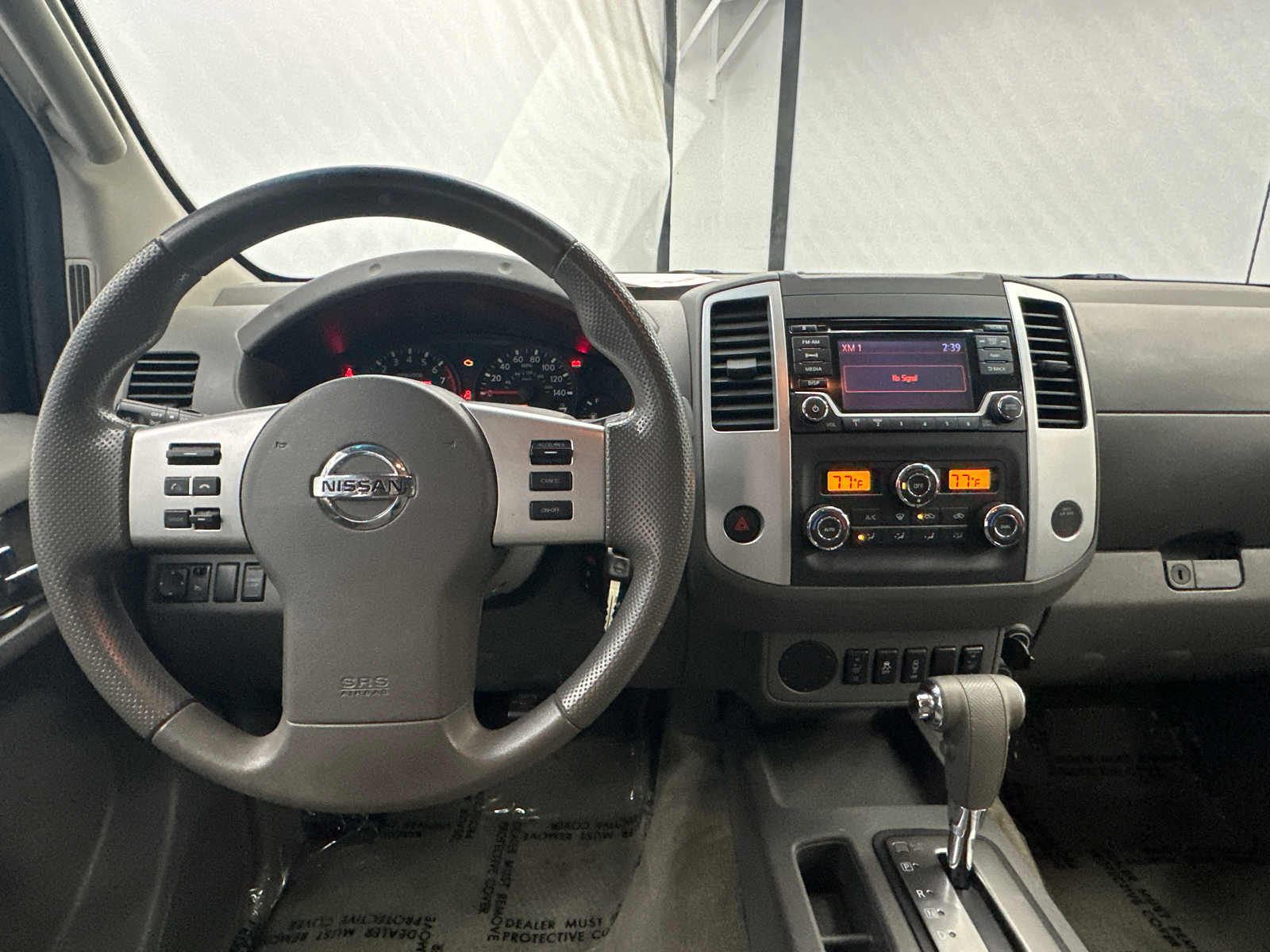 2015 Nissan Frontier SV 23