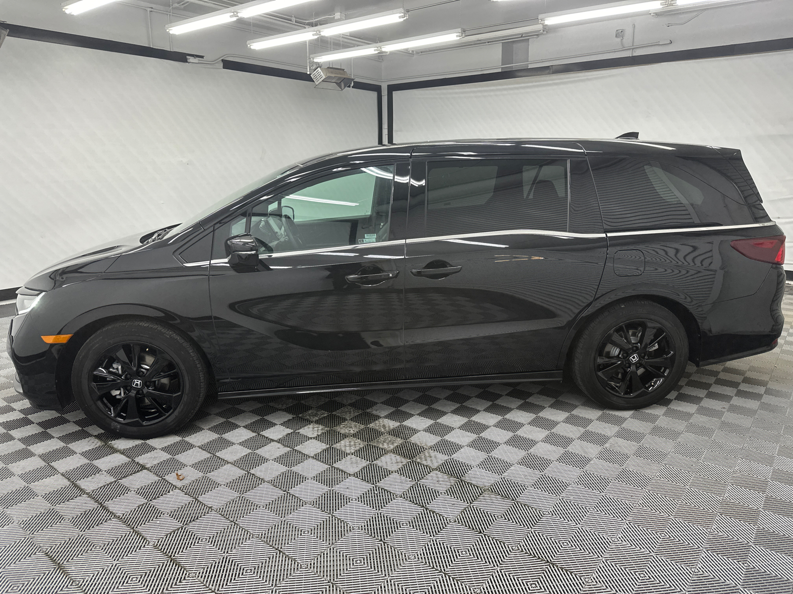 2023 Honda Odyssey Sport 2