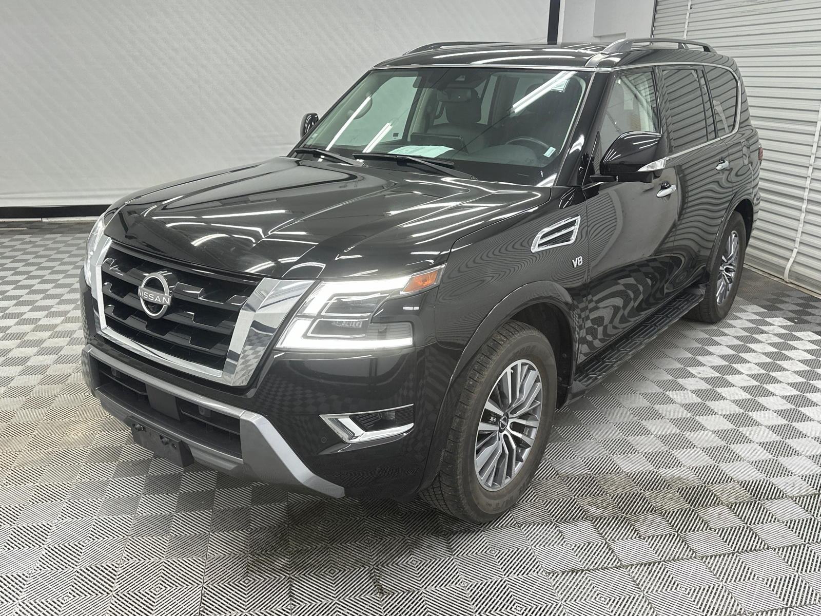 2022 Nissan Armada SL 1