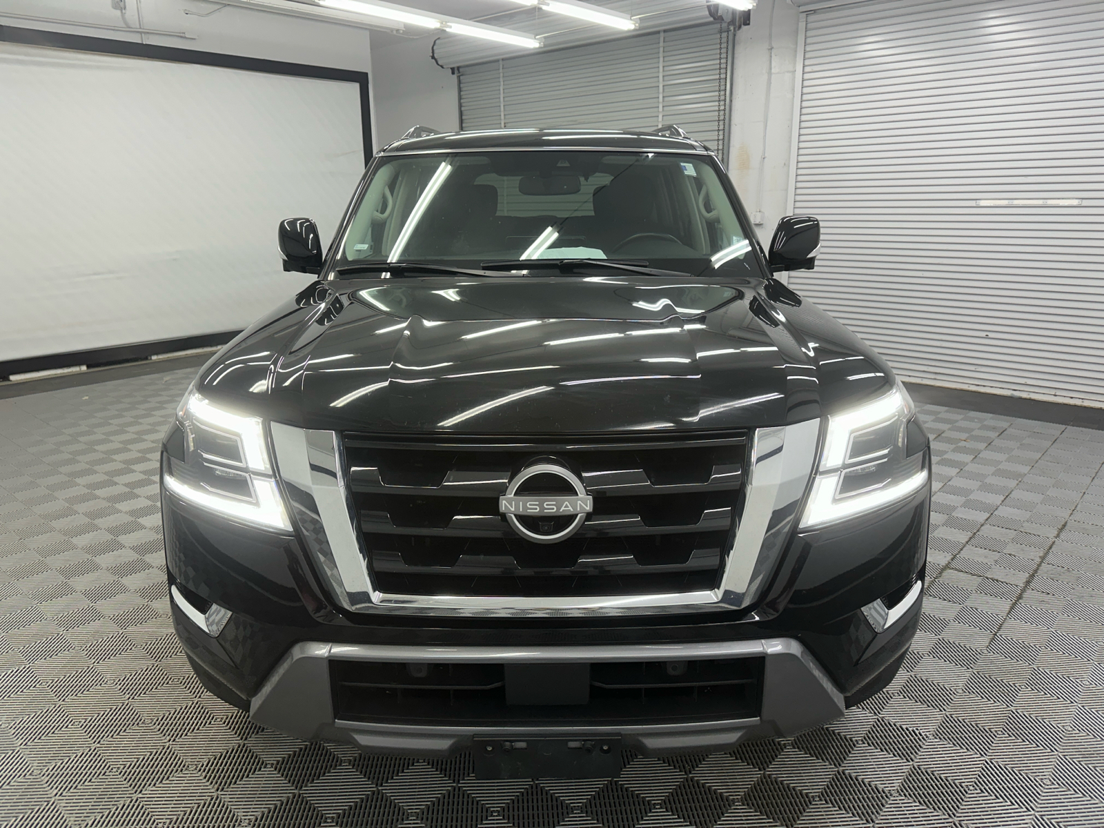 2022 Nissan Armada SL 8