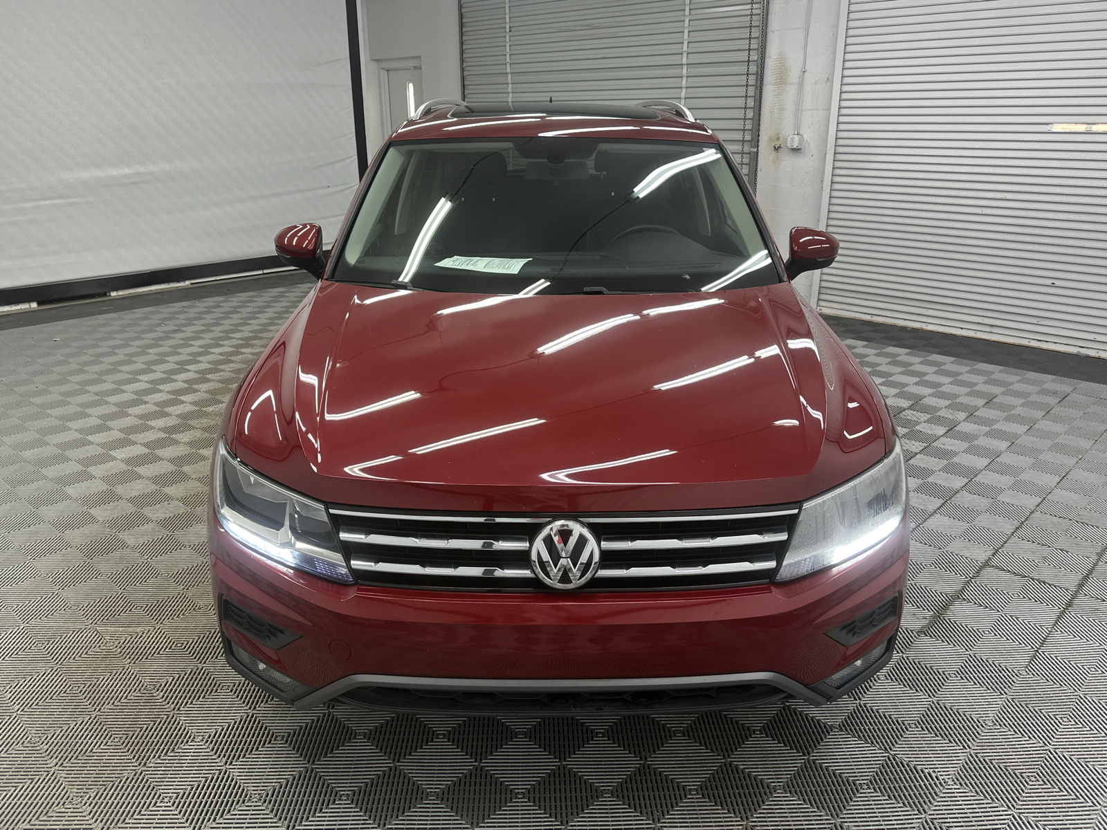 2018 Volkswagen Tiguan 2.0T SEL 8