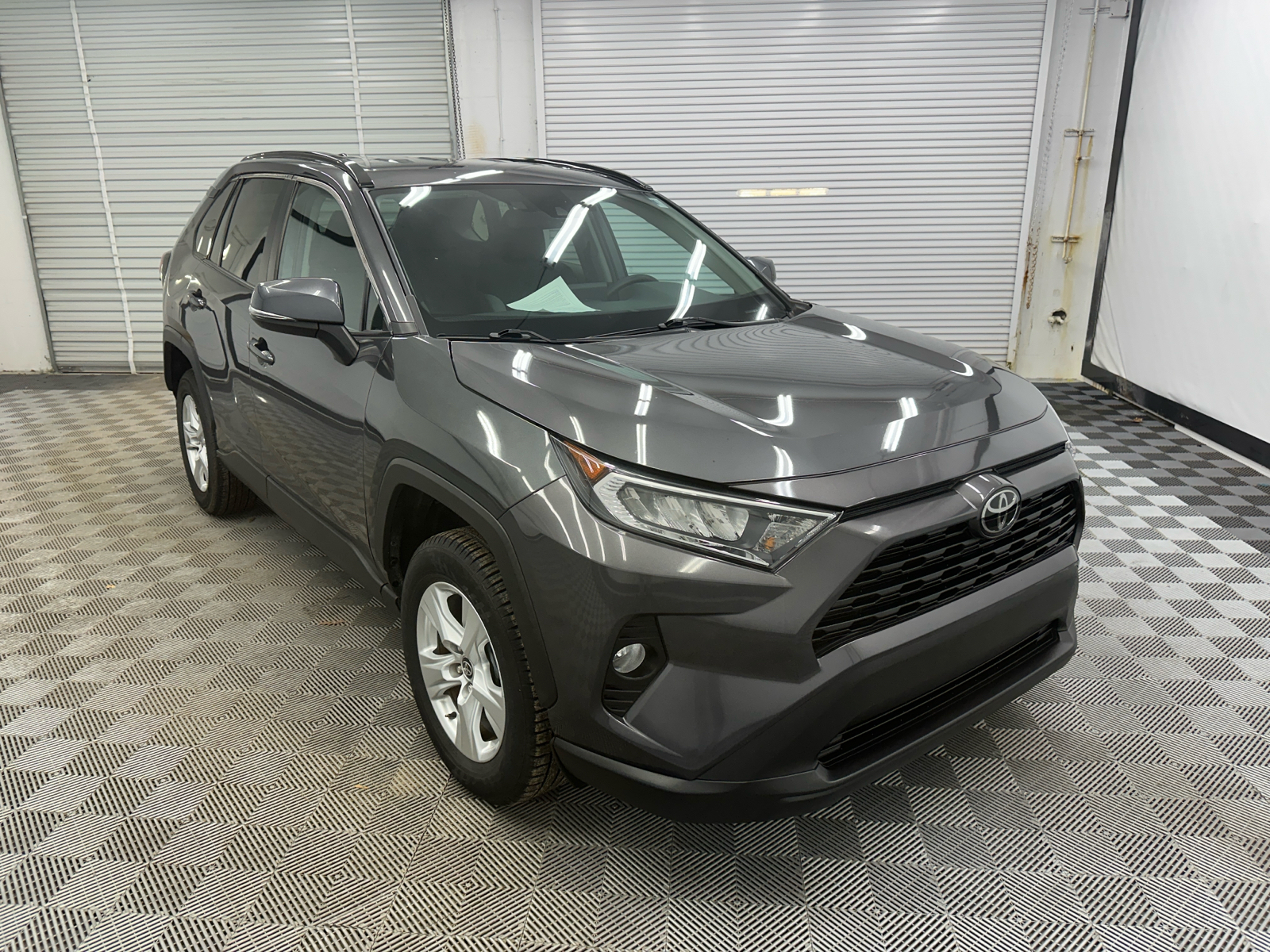 2021 Toyota RAV4 XLE 7