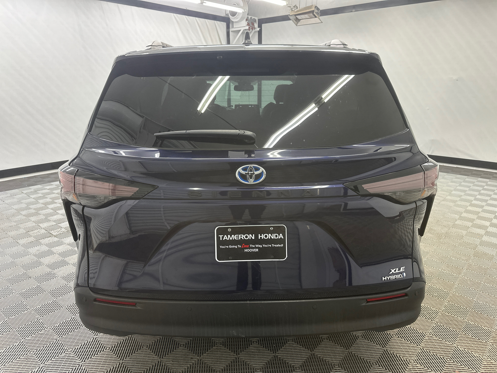 2023 Toyota Sienna XLE 4