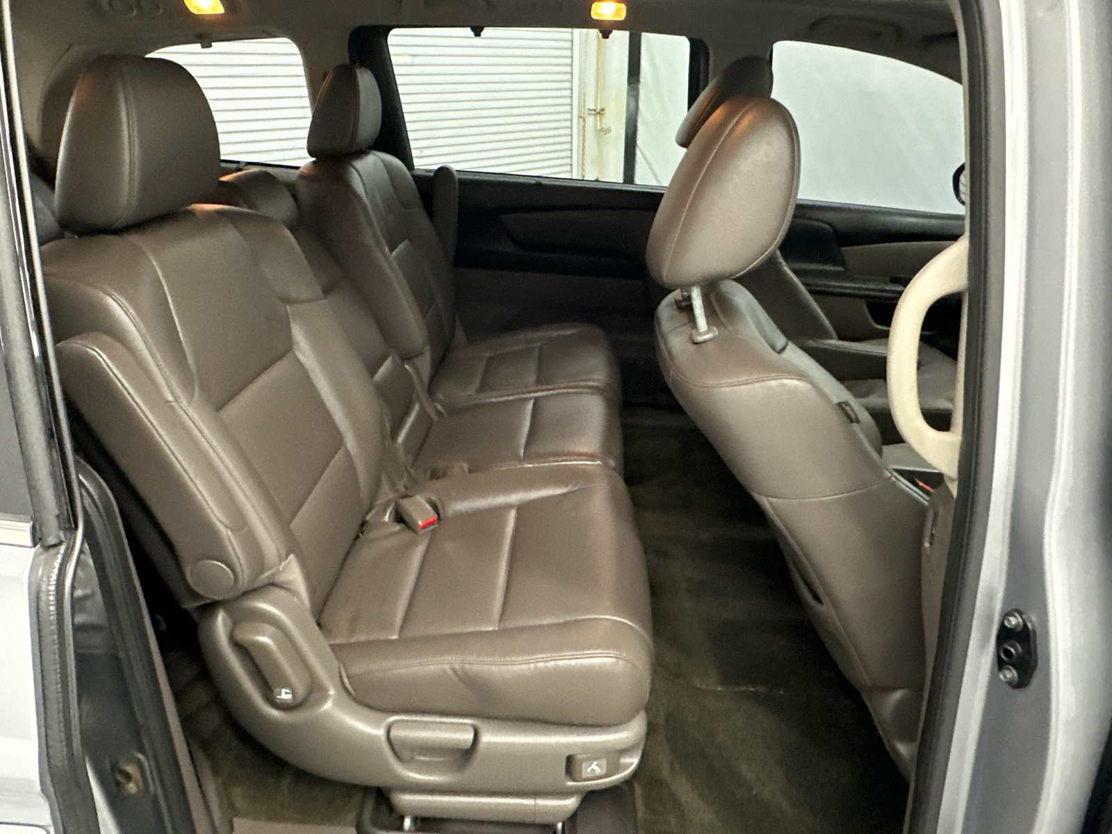 2016 Honda Odyssey Touring Elite 18