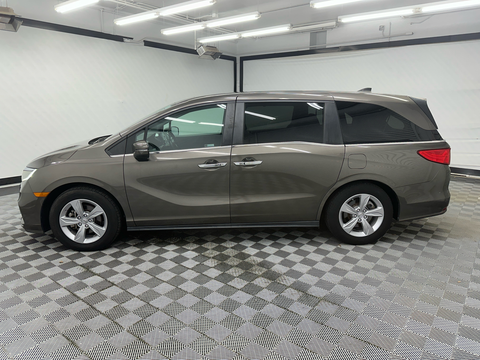 2019 Honda Odyssey EX-L 2