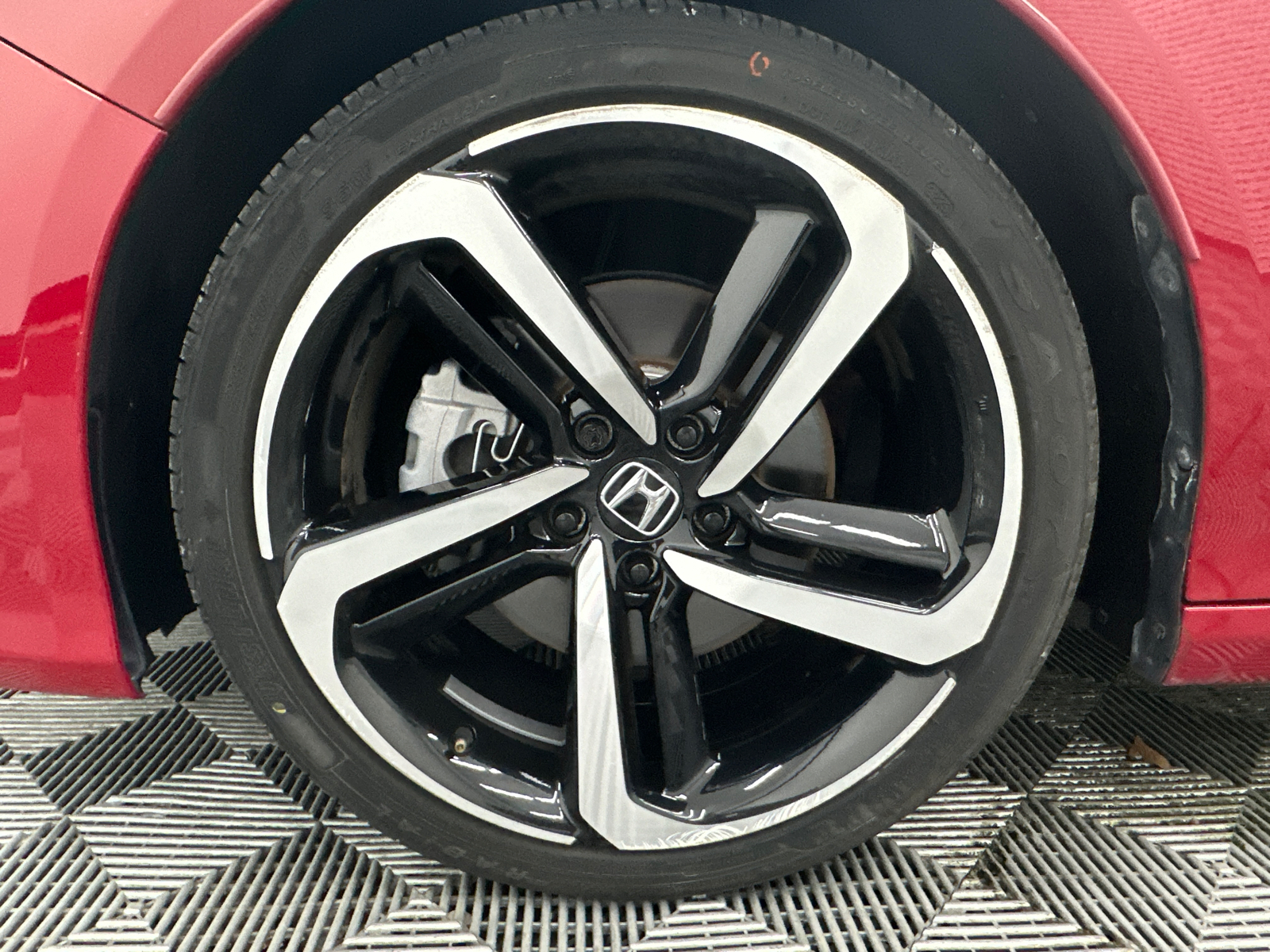 2019 Honda Accord Sport 2.0T 12