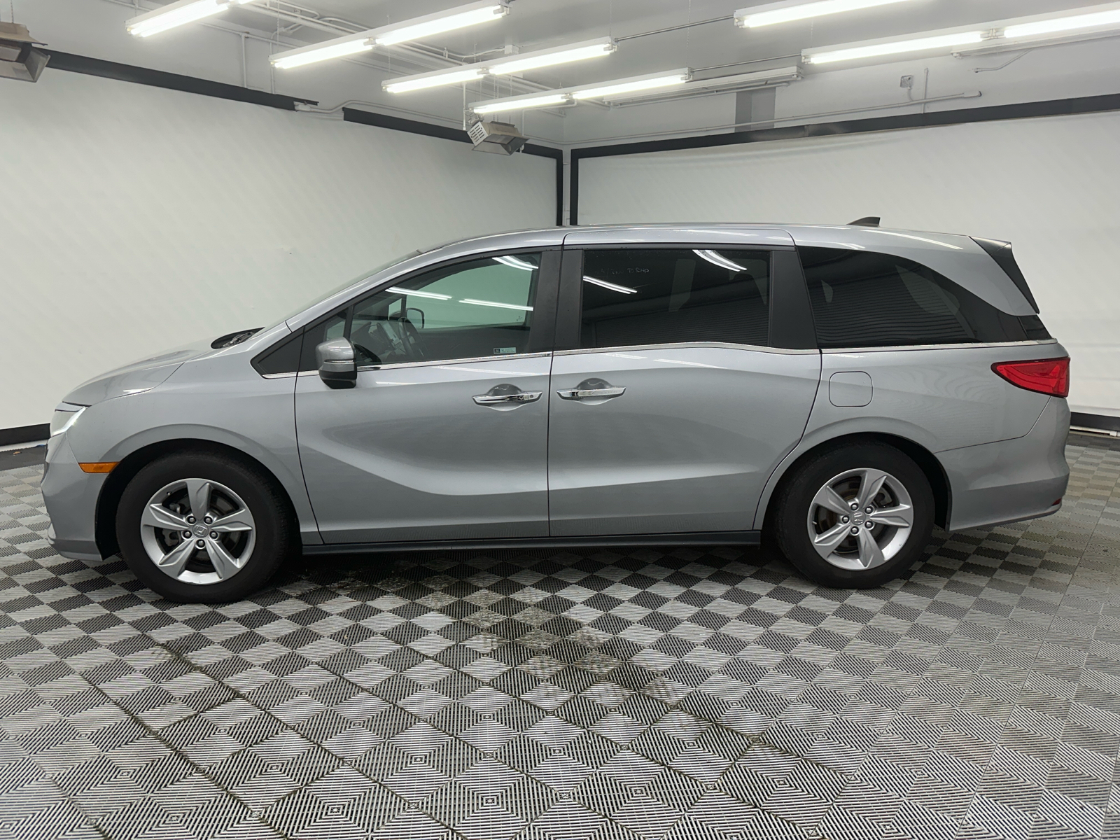 2019 Honda Odyssey EX-L 2