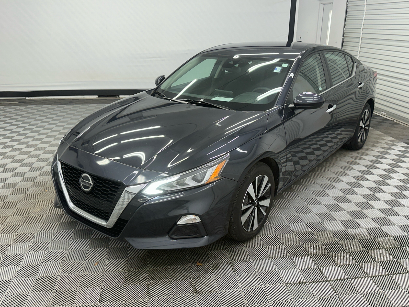 2022 Nissan Altima 2.5 SV 1