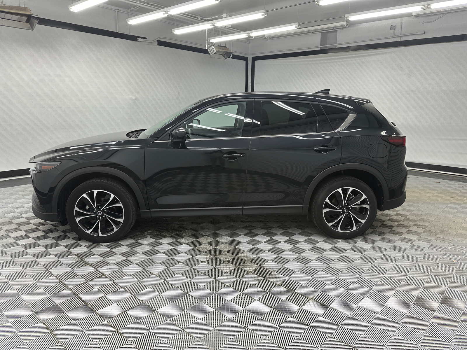 2023 Mazda CX-5 2.5 S Premium Package 2