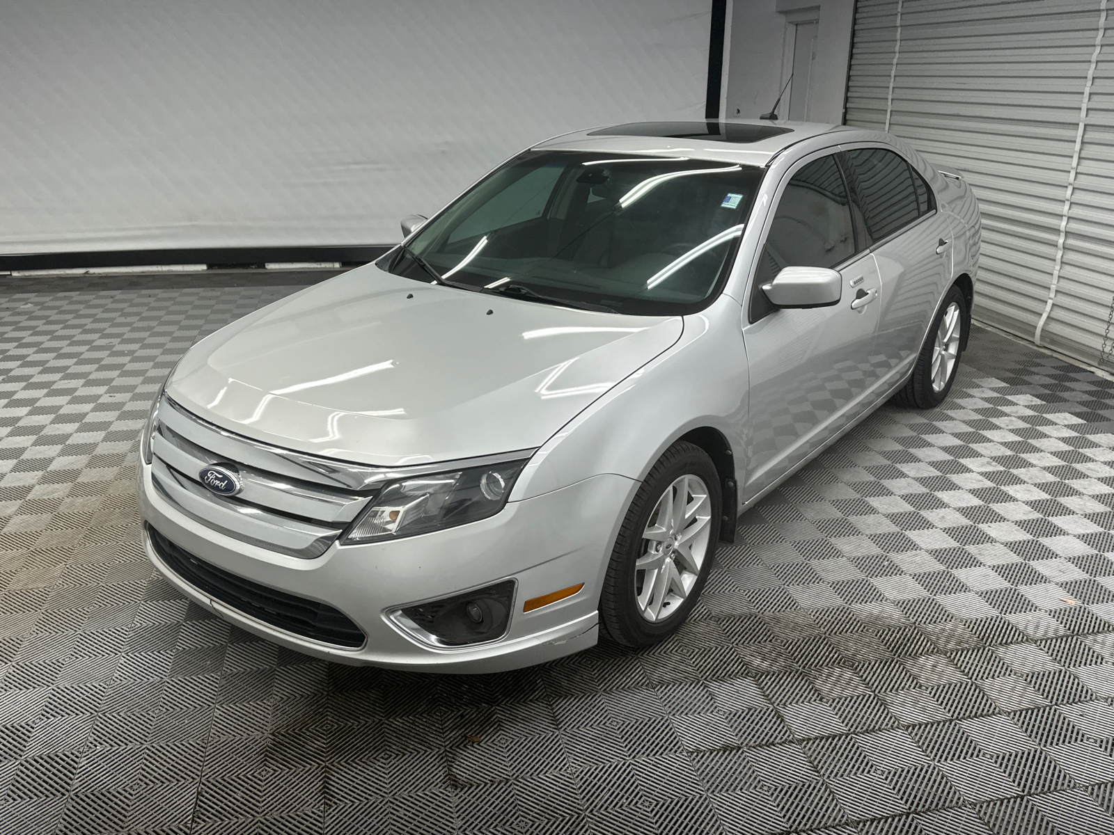 2012 Ford Fusion SEL 1