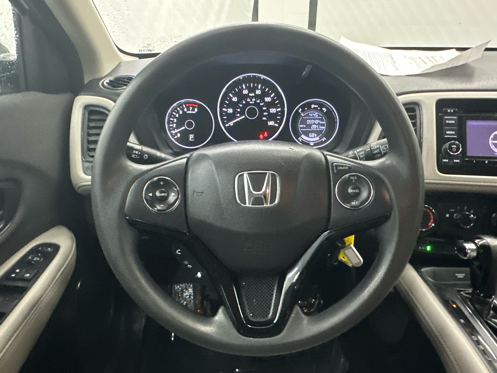 2021 Honda HR-V LX 24