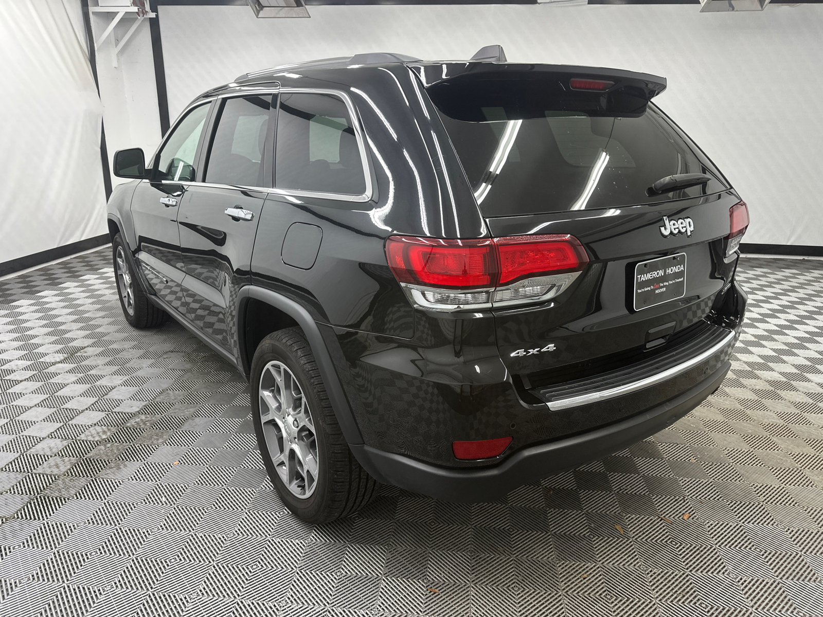 2022 Jeep Grand Cherokee WK Limited 3