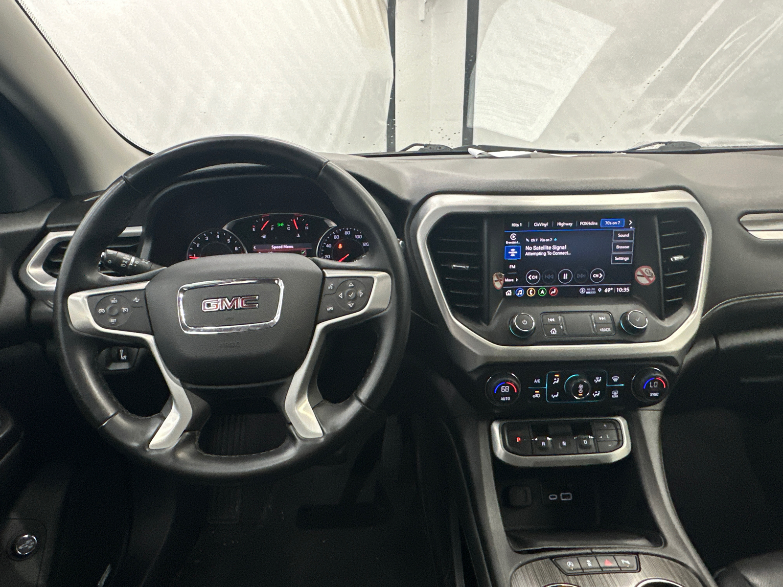 2023 GMC Acadia SLT 25