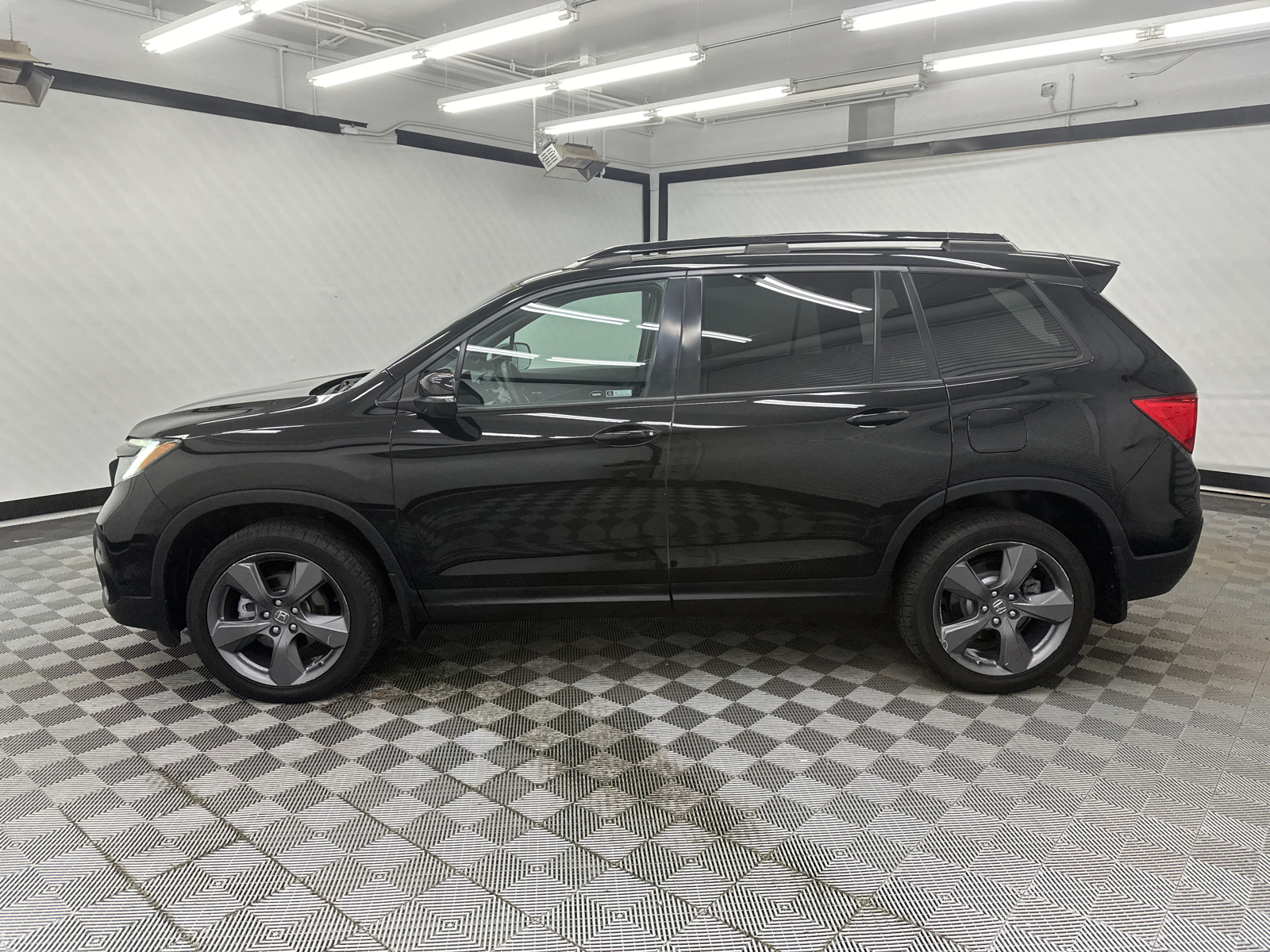 2019 Honda Passport Touring 2