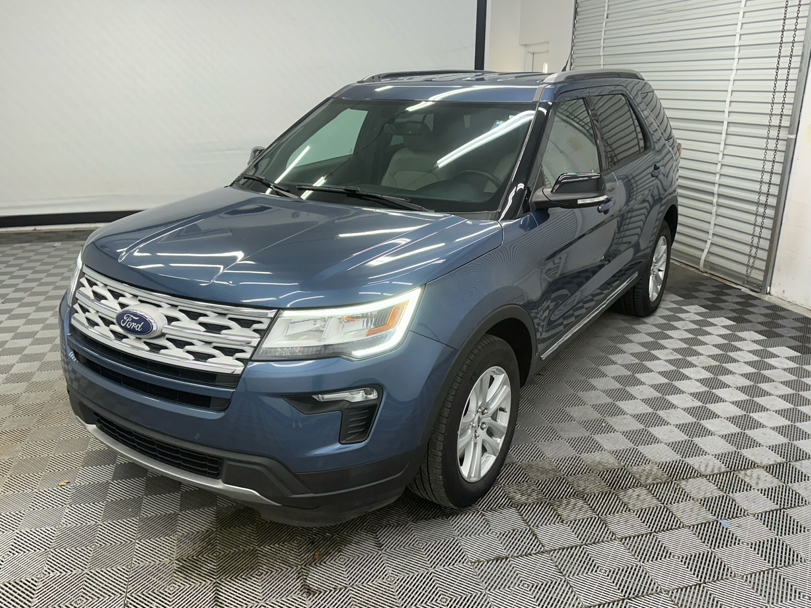 2018 Ford Explorer XLT 1