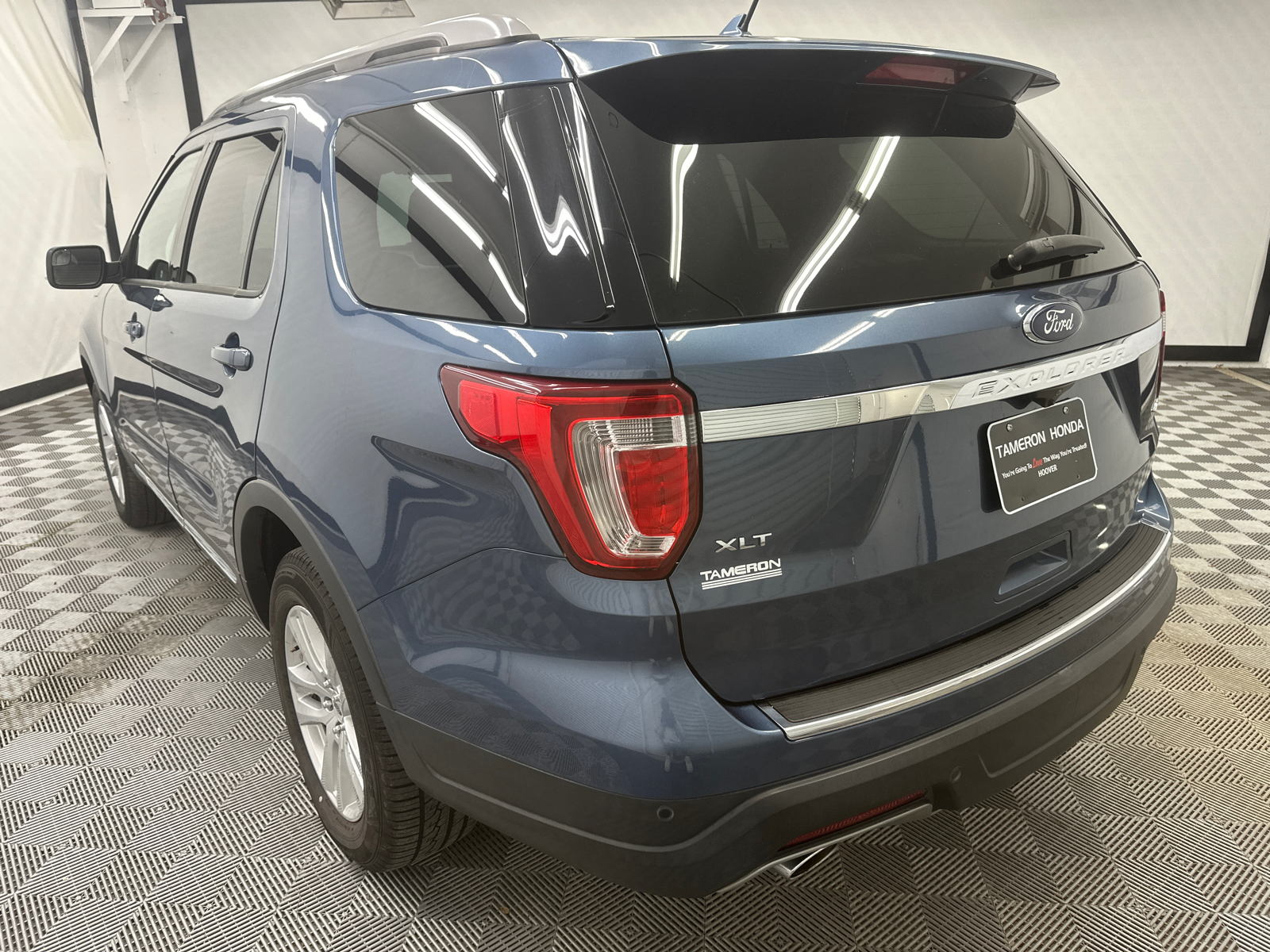 2018 Ford Explorer XLT 3