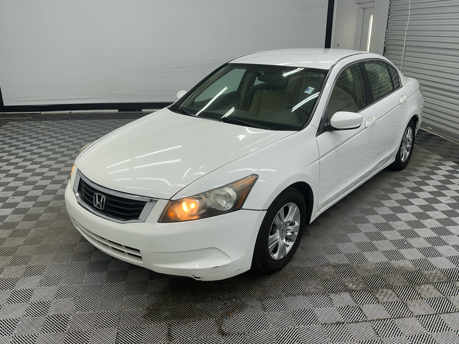 2009 Honda Accord LX-P 1