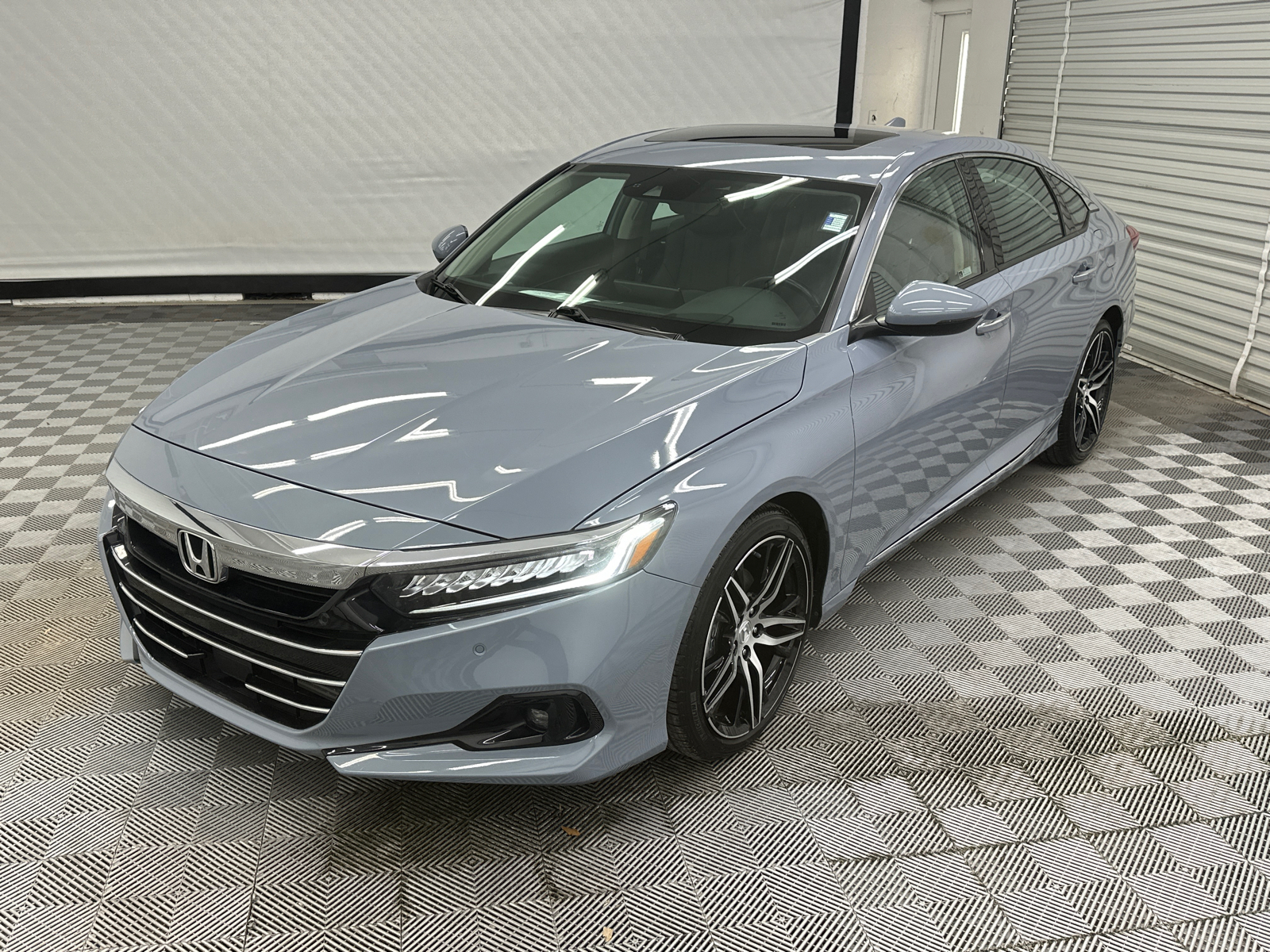 2021 Honda Accord Touring 2.0T 1