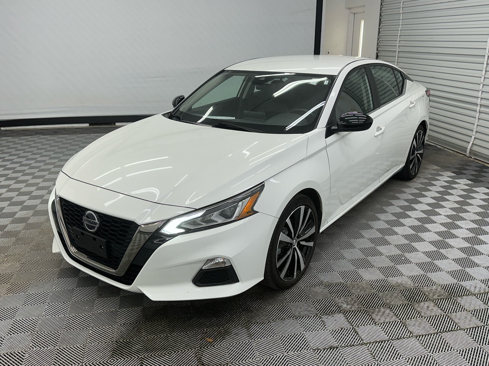 2022 Nissan Altima 2.5 SR 1